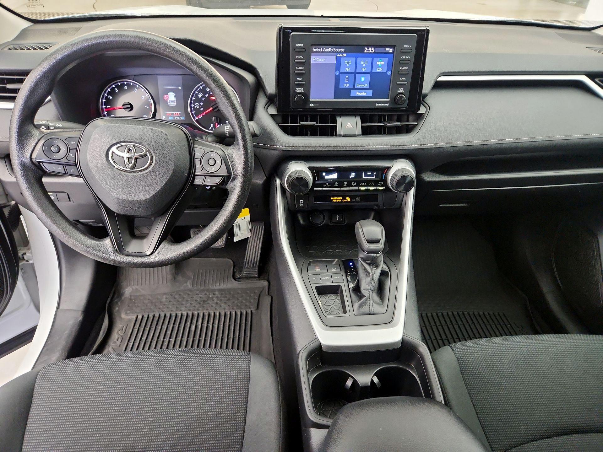 Thumbnail: 2021 Toyota RAV4 - 9