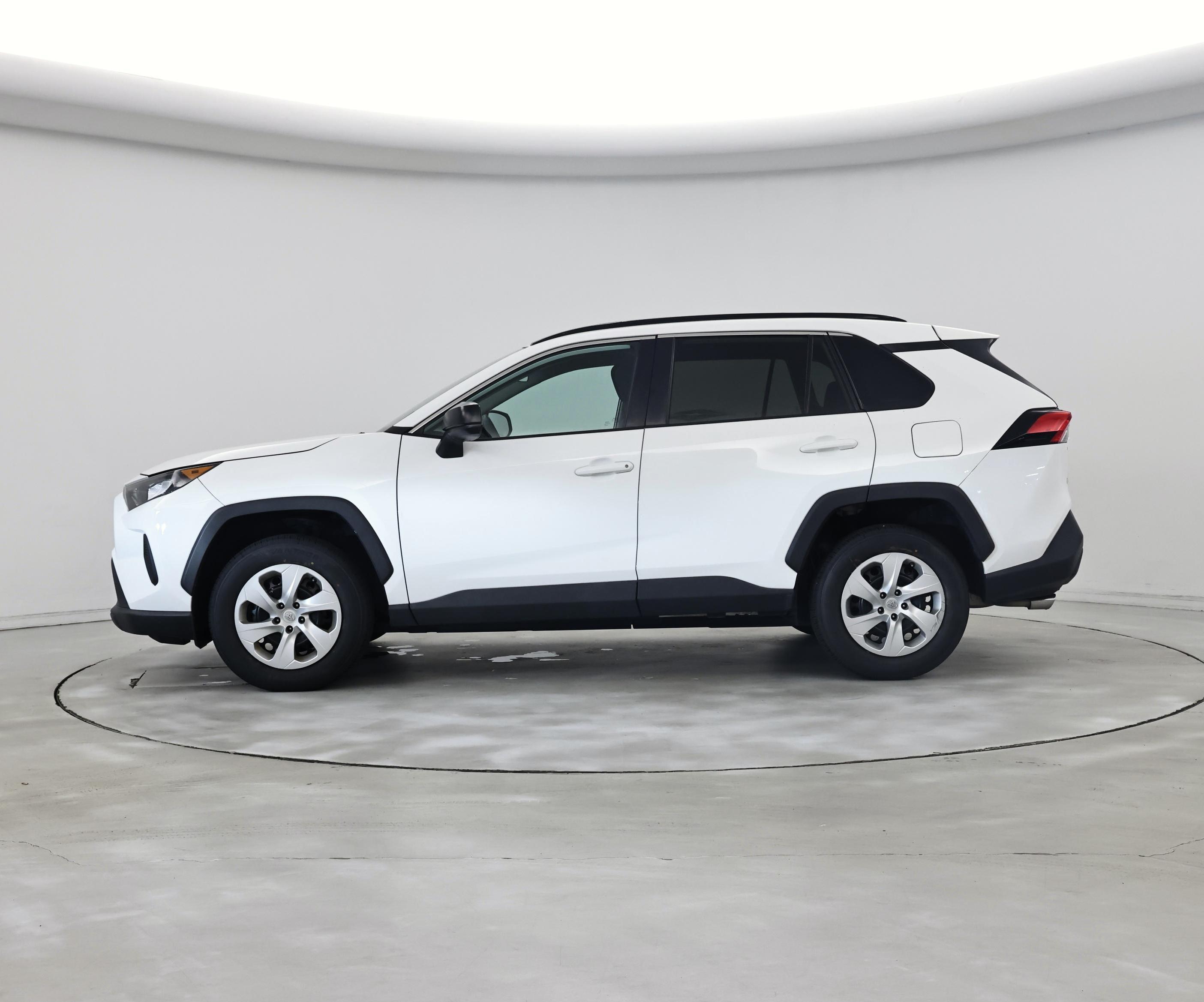 Thumbnail: 2021 Toyota RAV4 - 3