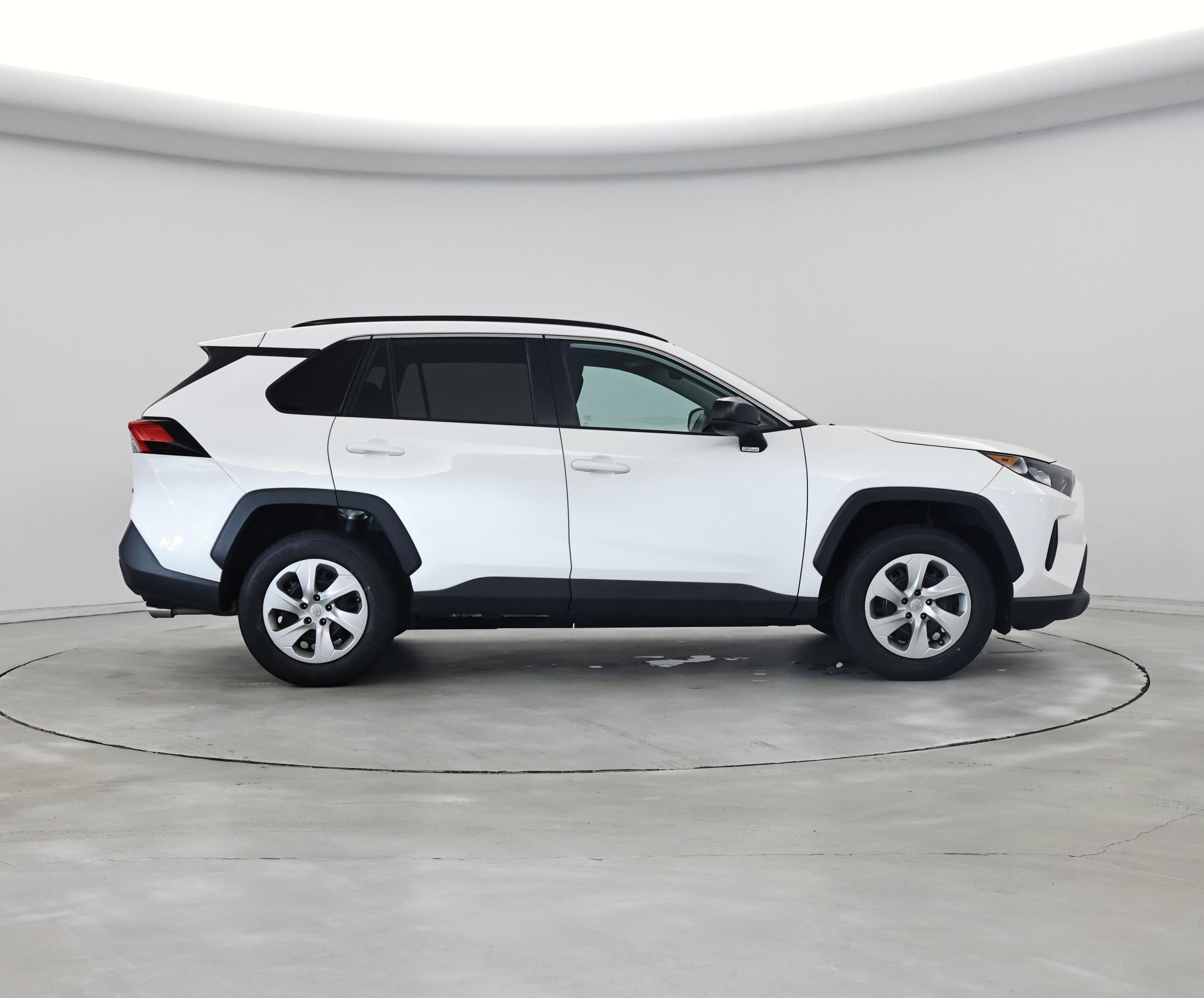 Thumbnail: 2021 Toyota RAV4 - 7