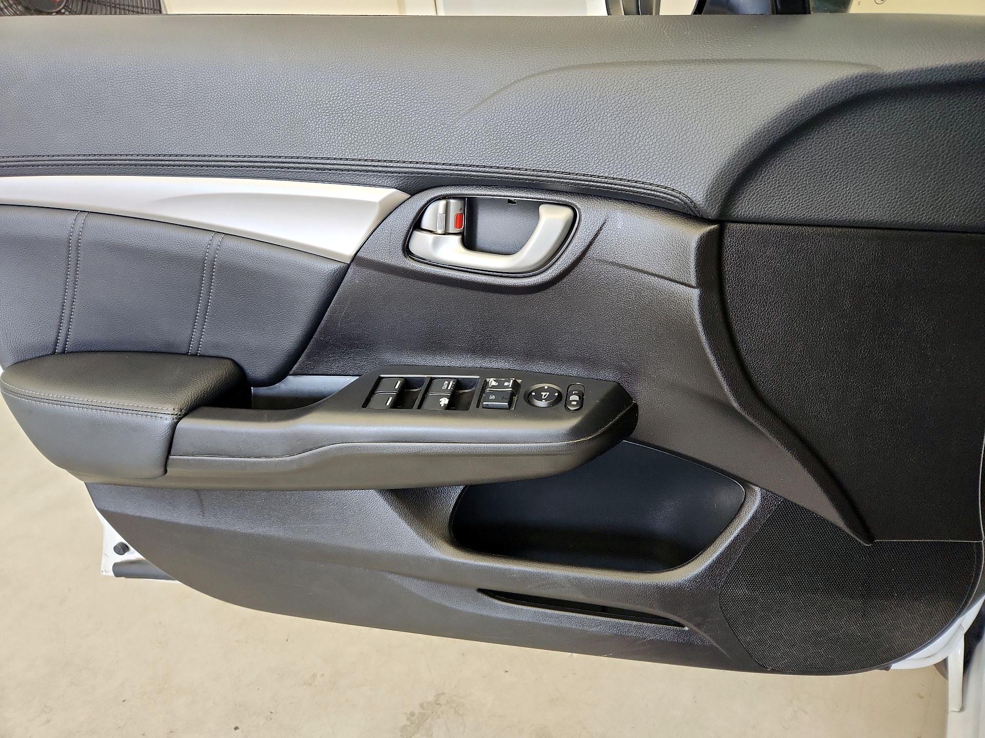 Thumbnail: 2015 Honda Civic - 12