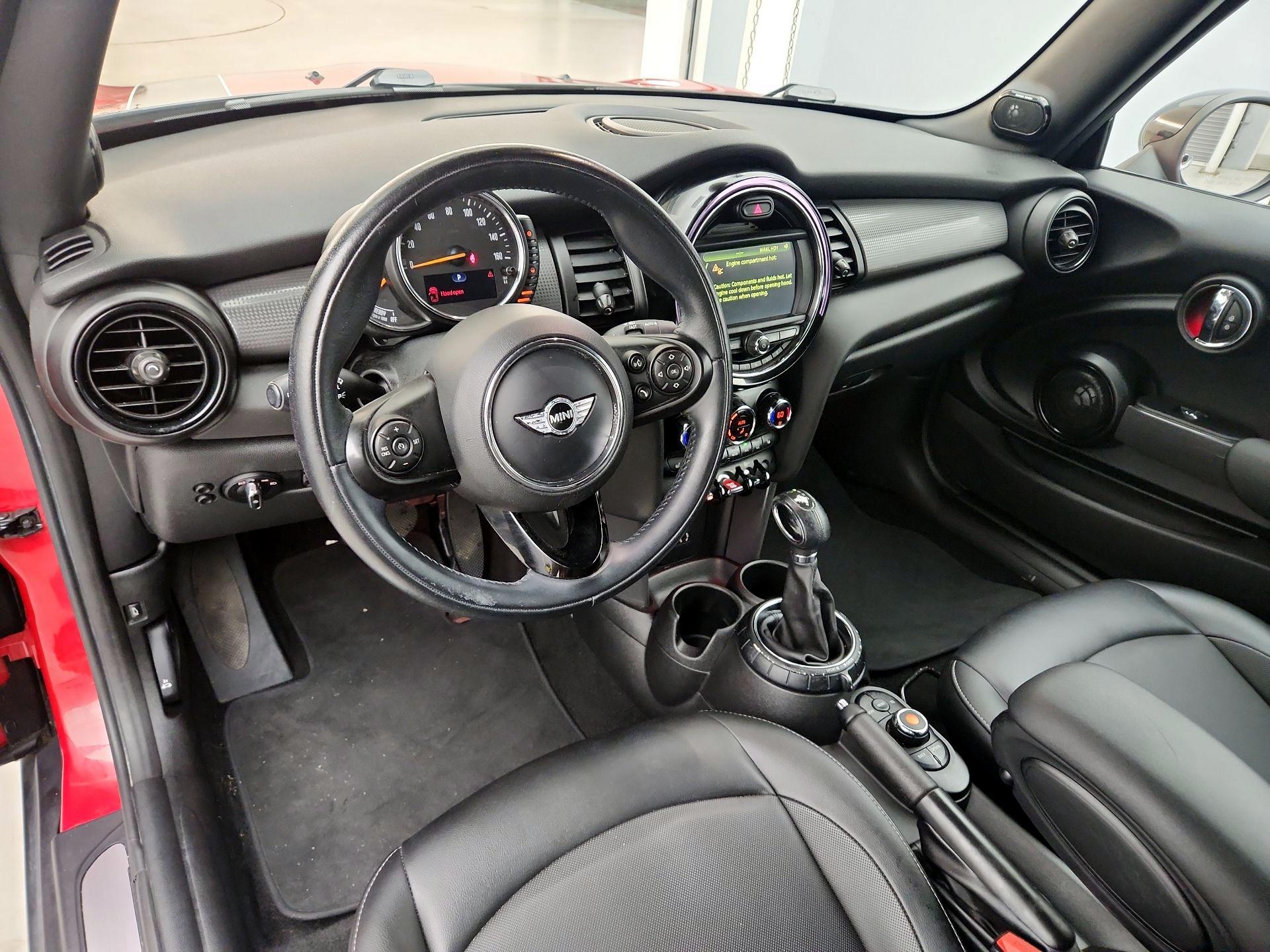Thumbnail: 2017 MINI Cooper - 9