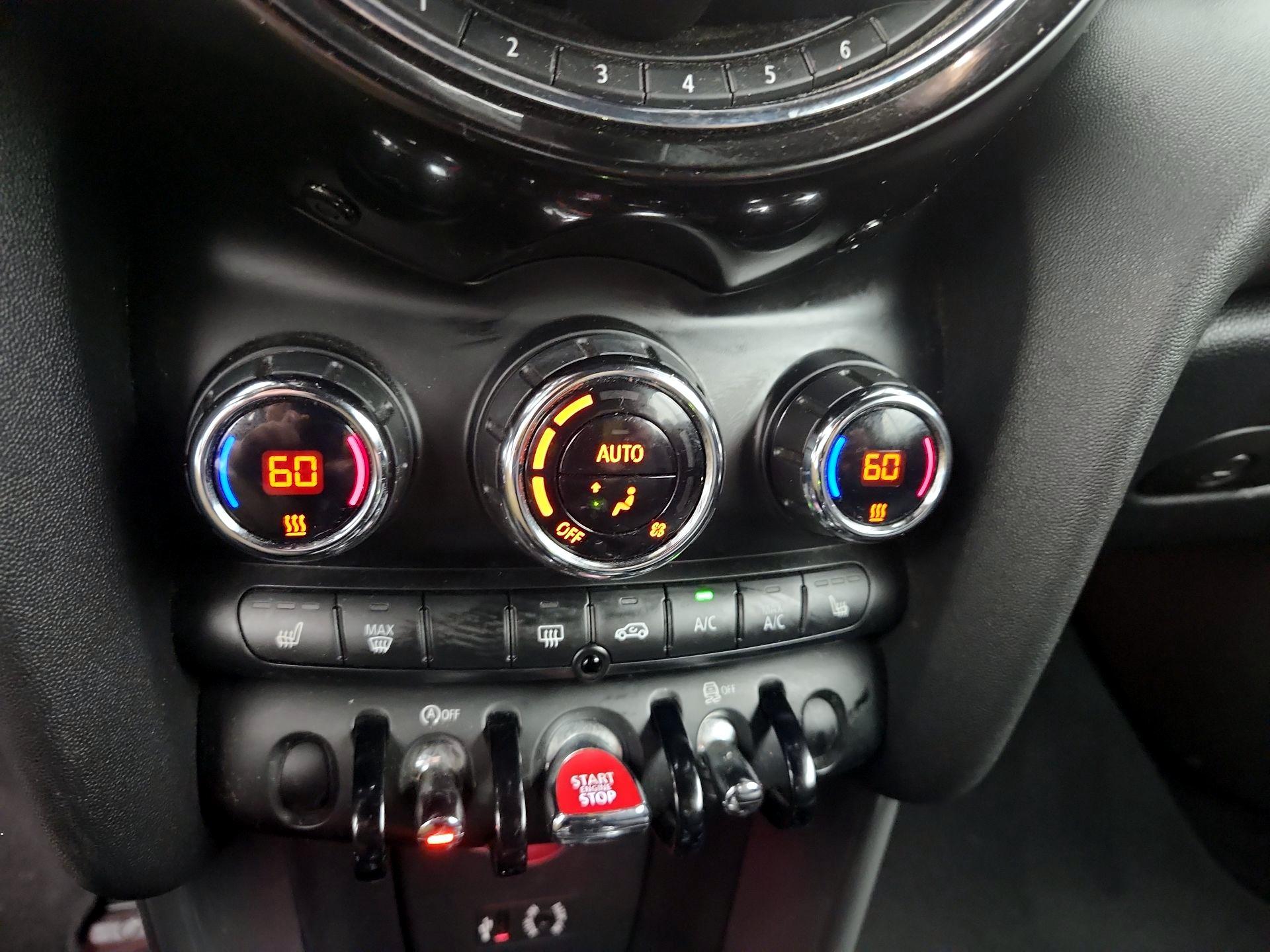 Thumbnail: 2017 MINI Cooper - 16