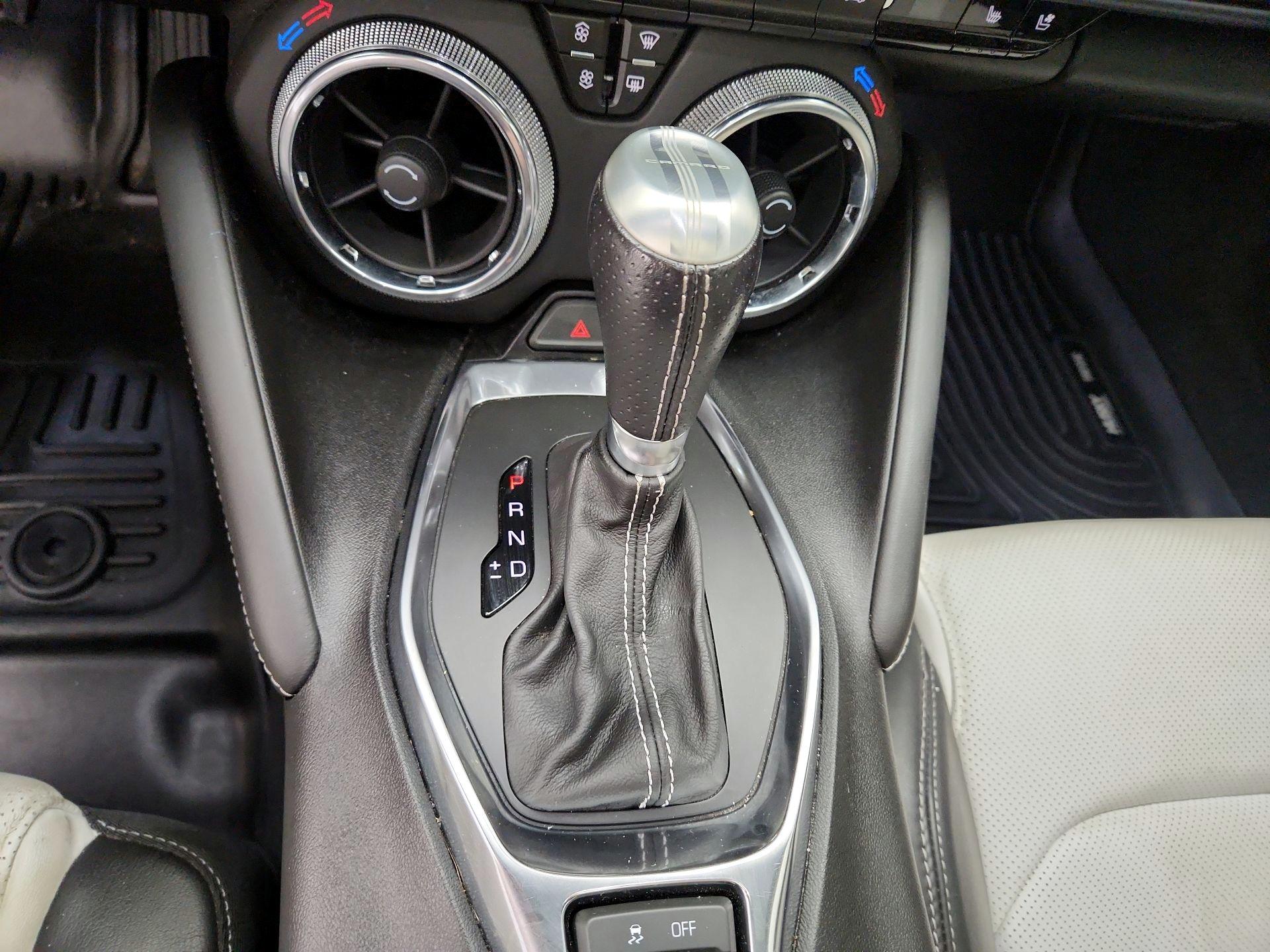 Thumbnail: 2019 Chevrolet Camaro - 18