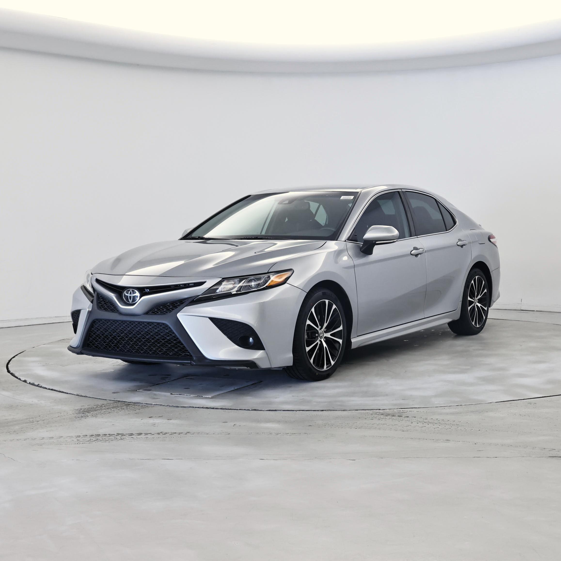 Thumbnail: 2020 Toyota Camry - 4