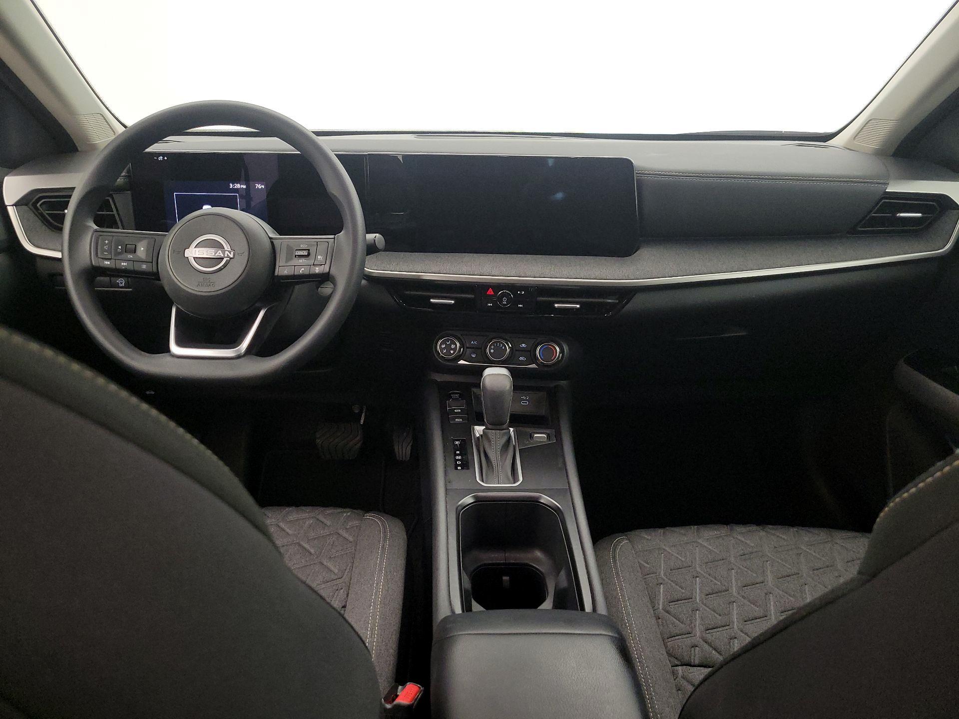 Thumbnail: 2025 Nissan Kicks - 9