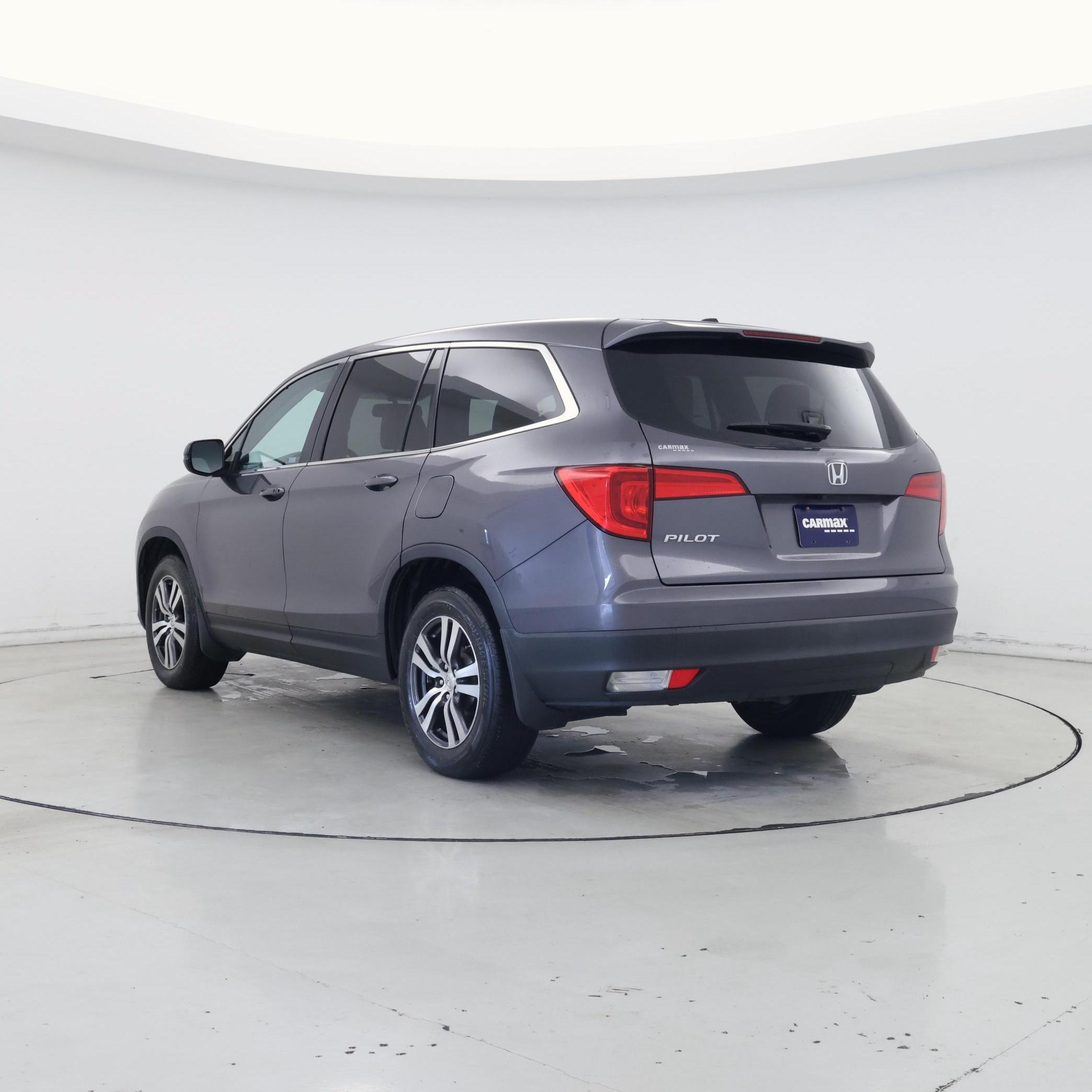 Thumbnail: 2018 Honda Pilot - 2