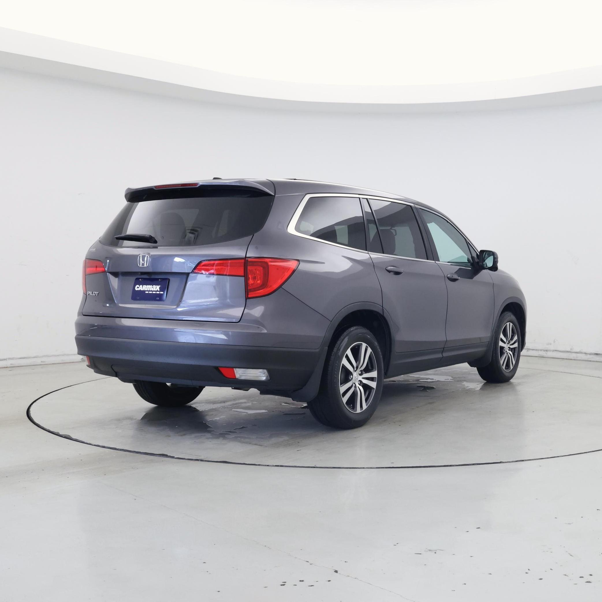 Thumbnail: 2018 Honda Pilot - 8