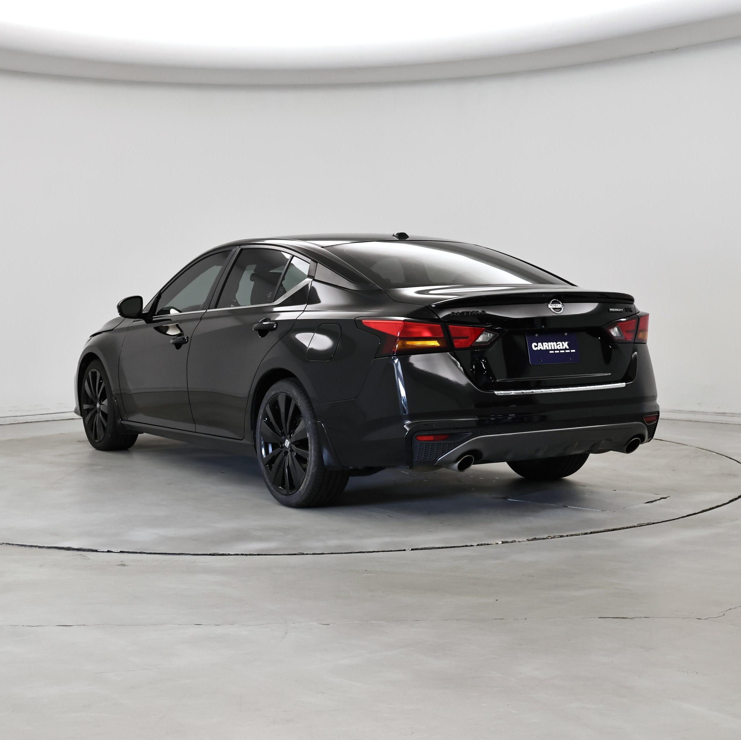 Thumbnail: 2022 Nissan Altima - 2