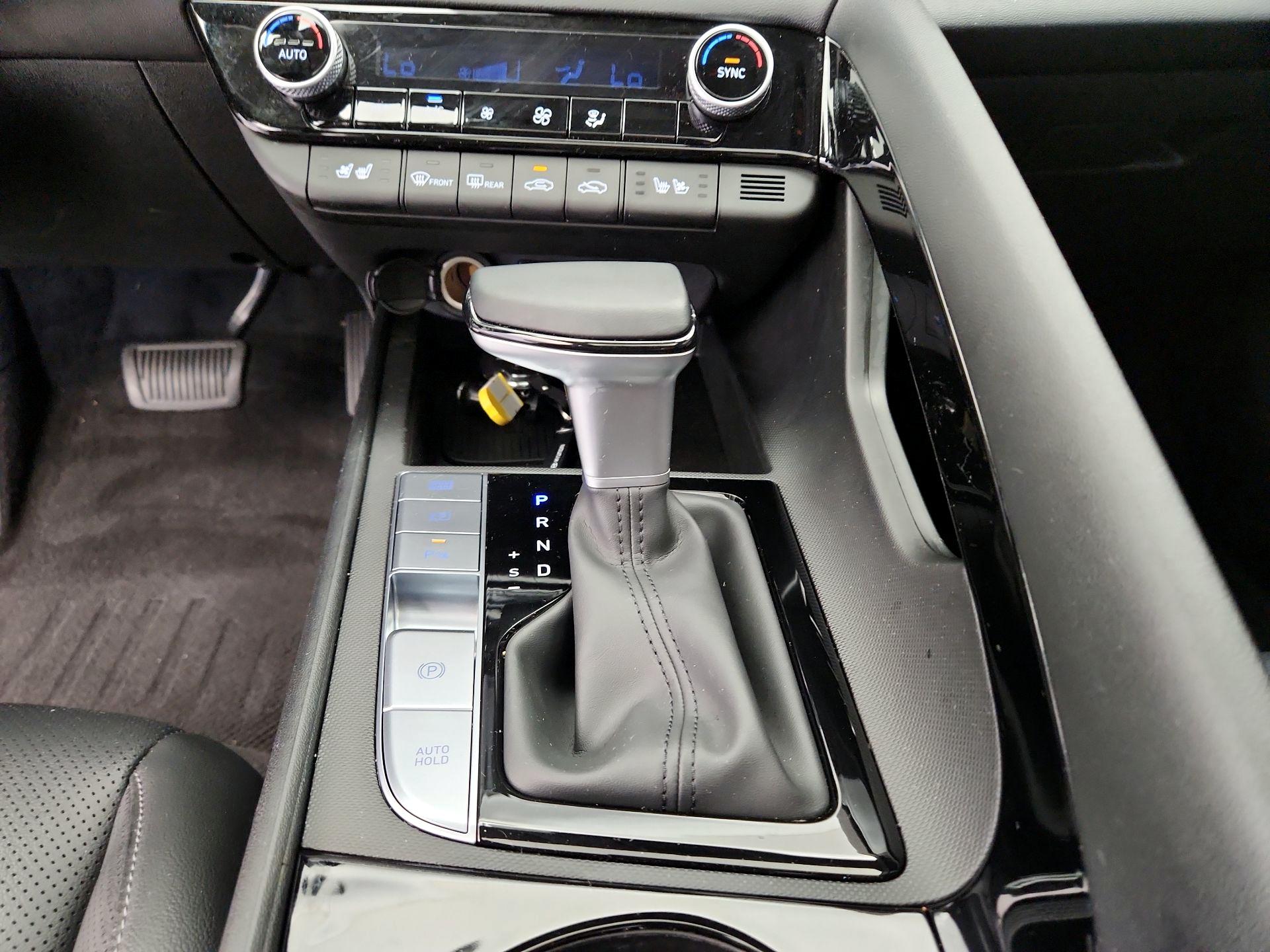 Thumbnail: 2024 Hyundai Elantra - 18