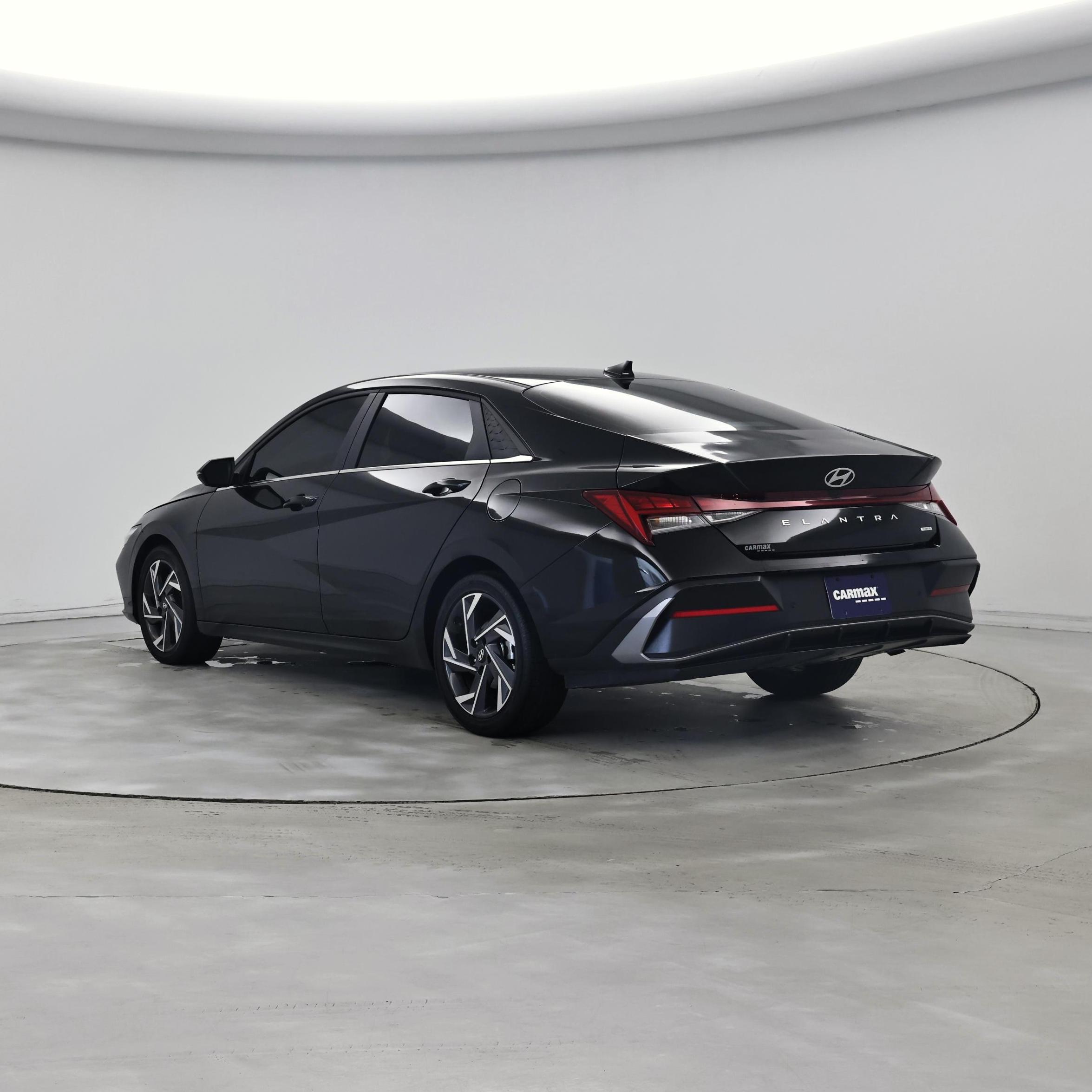 Thumbnail: 2024 Hyundai Elantra - 2