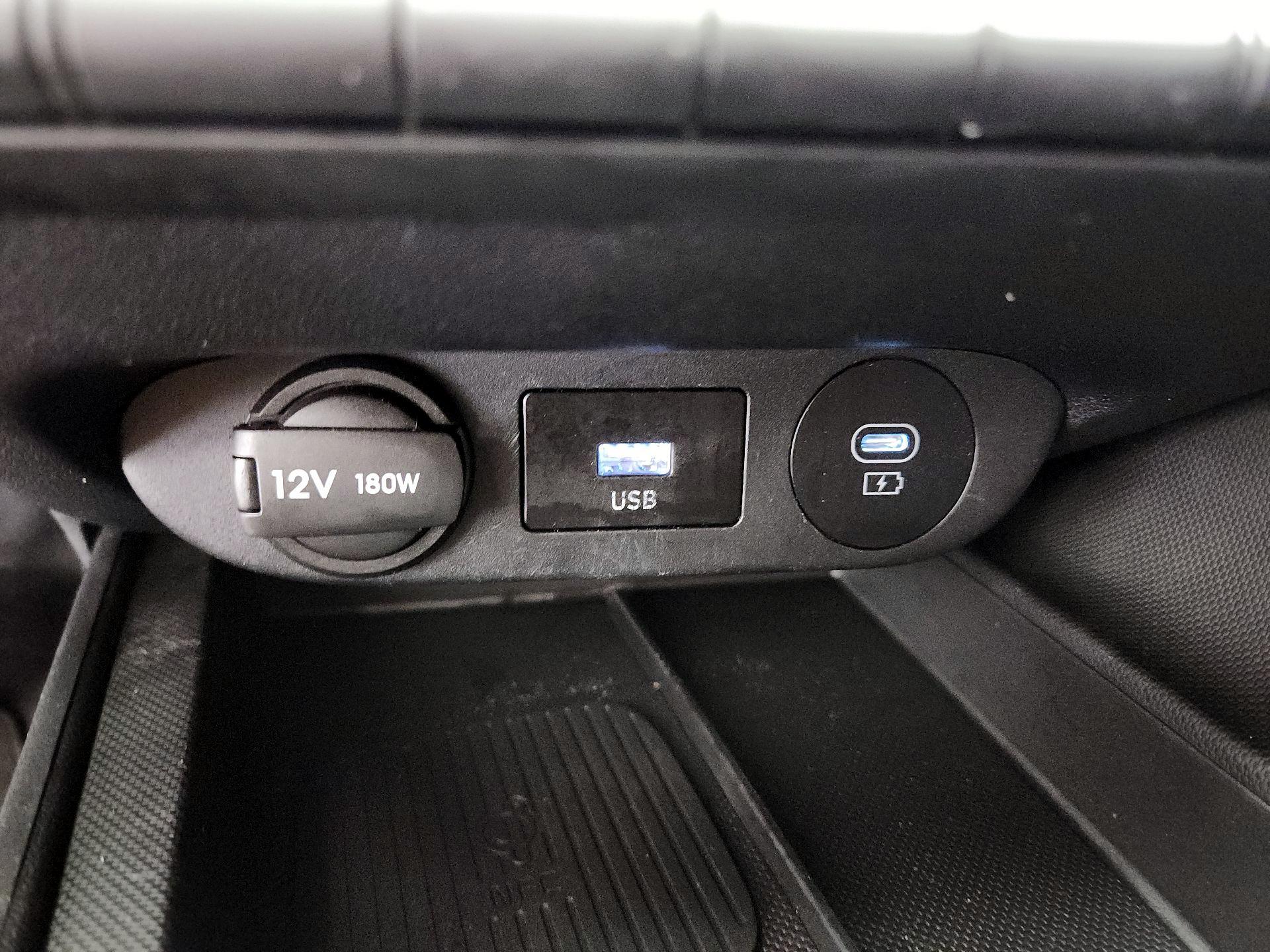 Thumbnail: 2024 Hyundai Elantra - 19