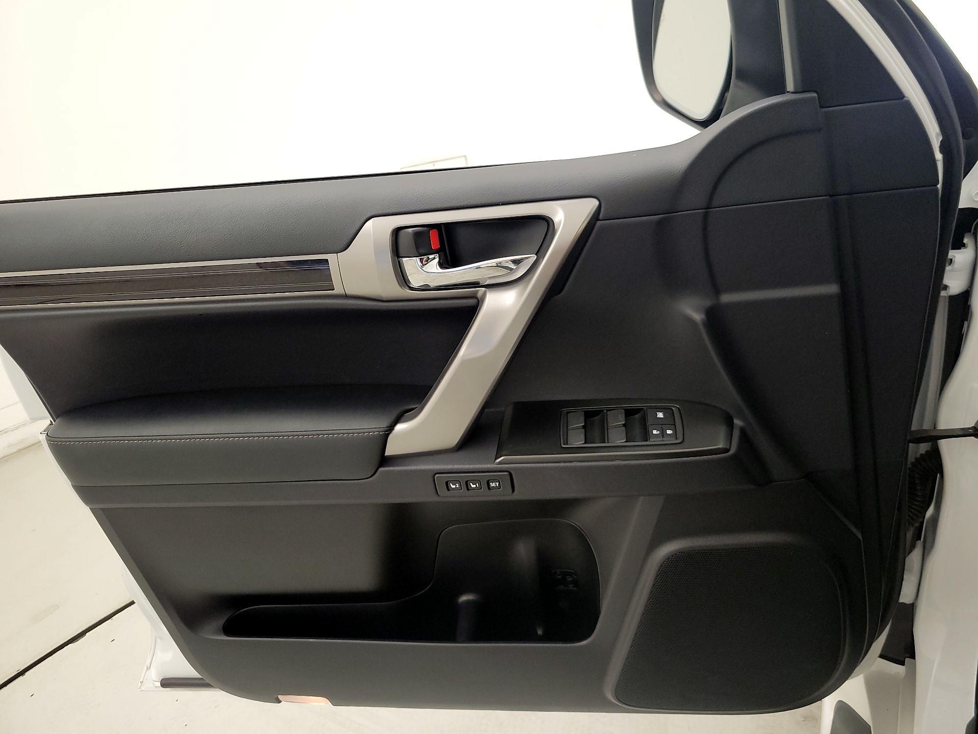 Thumbnail: 2023 Lexus GX - 12