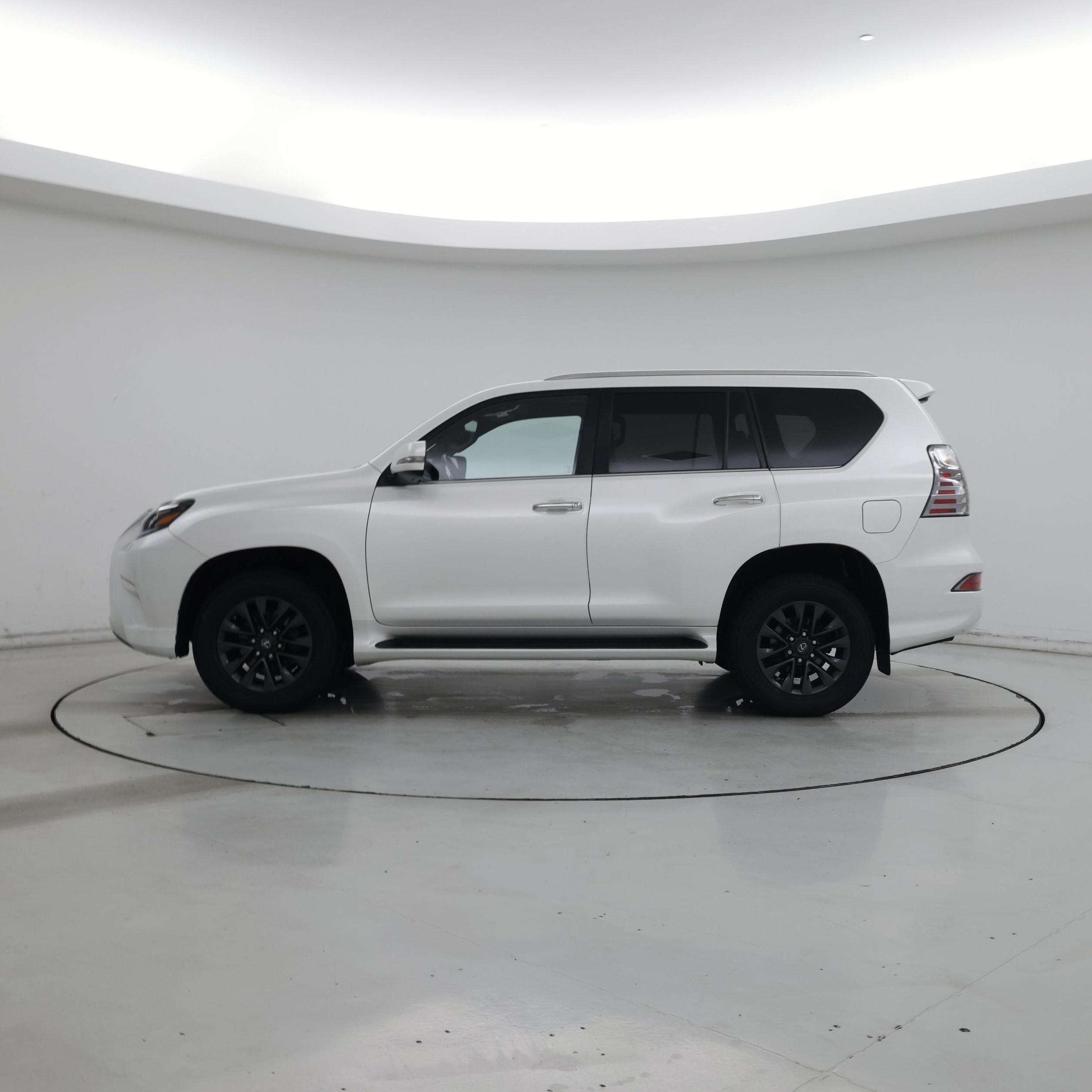 Thumbnail: 2023 Lexus GX - 3