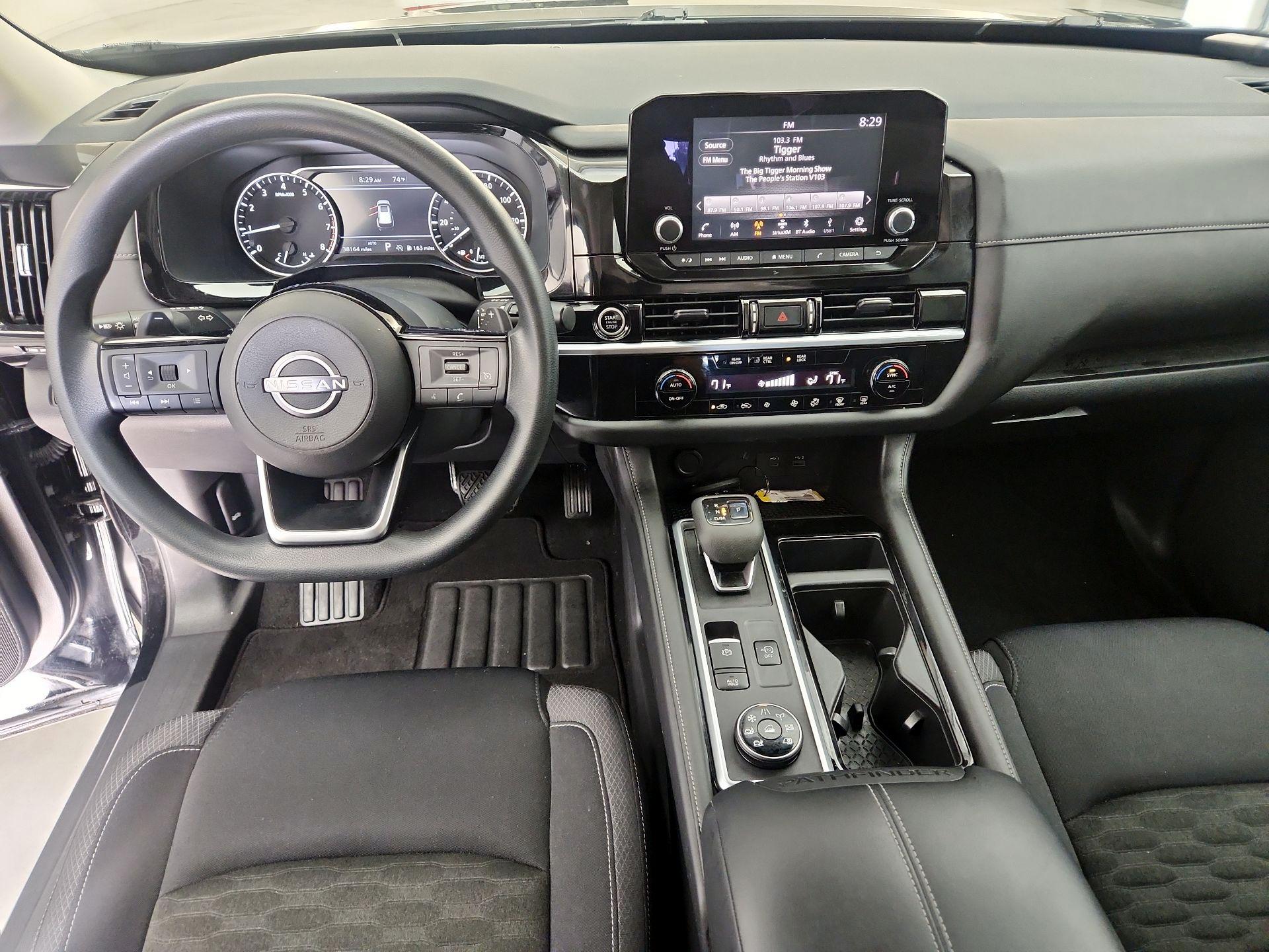 Thumbnail: 2022 Nissan Pathfinder - 9
