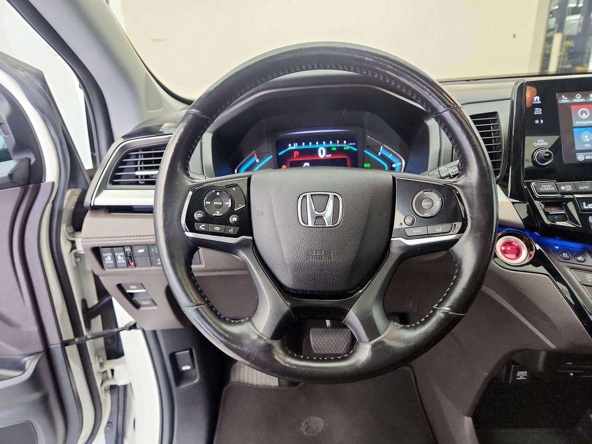Thumbnail: 2018 Honda Odyssey - 10
