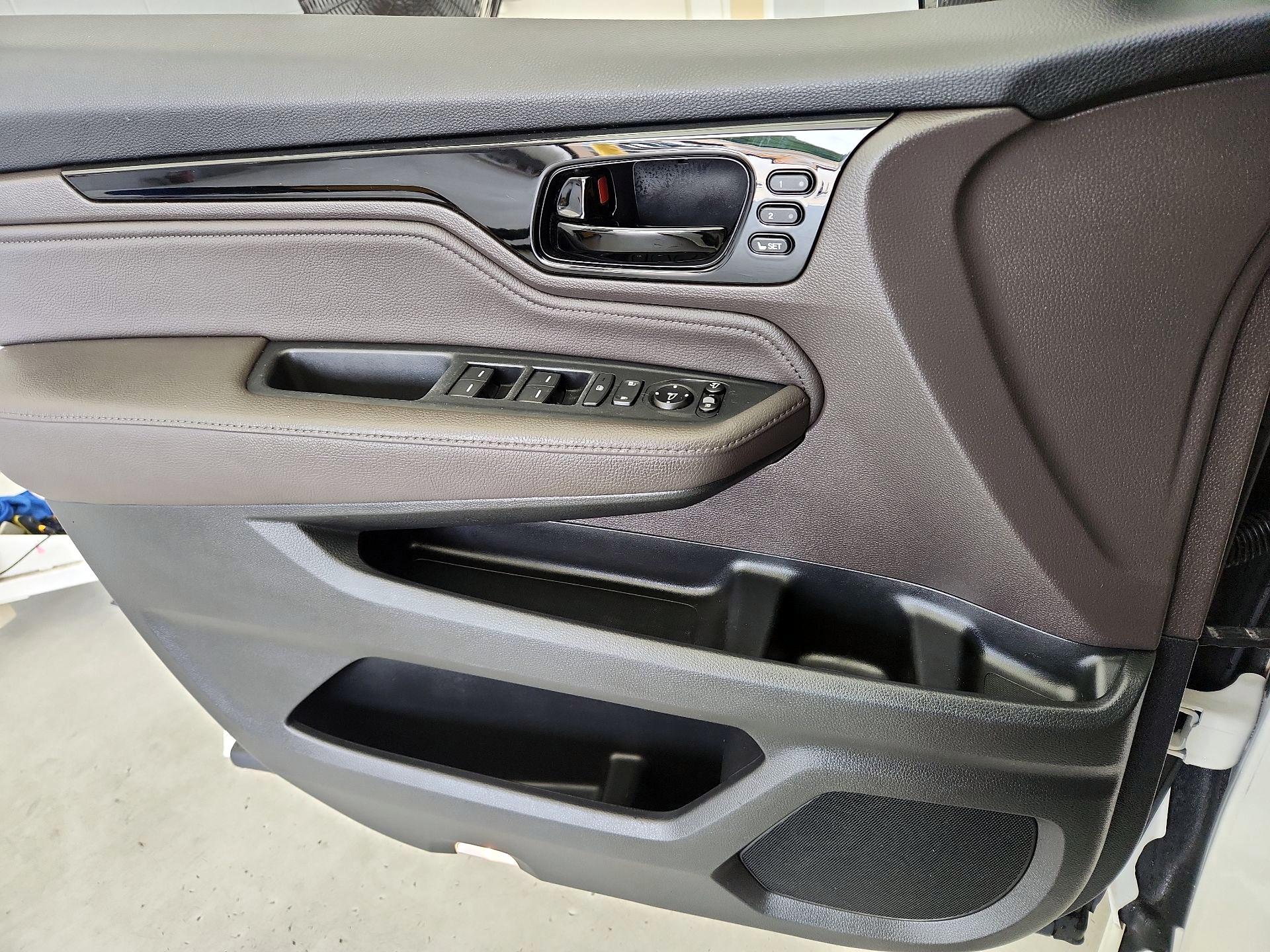 Thumbnail: 2018 Honda Odyssey - 12
