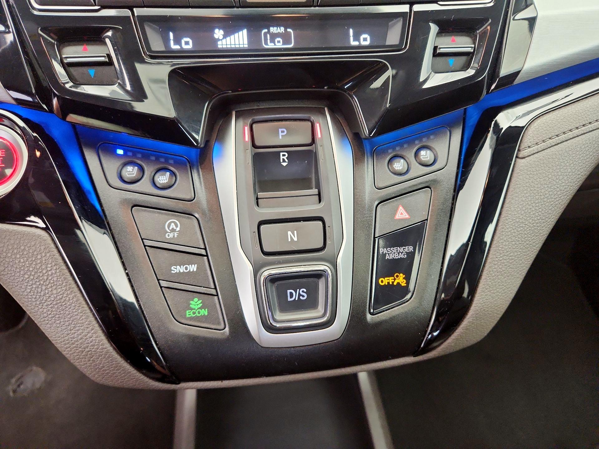 Thumbnail: 2018 Honda Odyssey - 18
