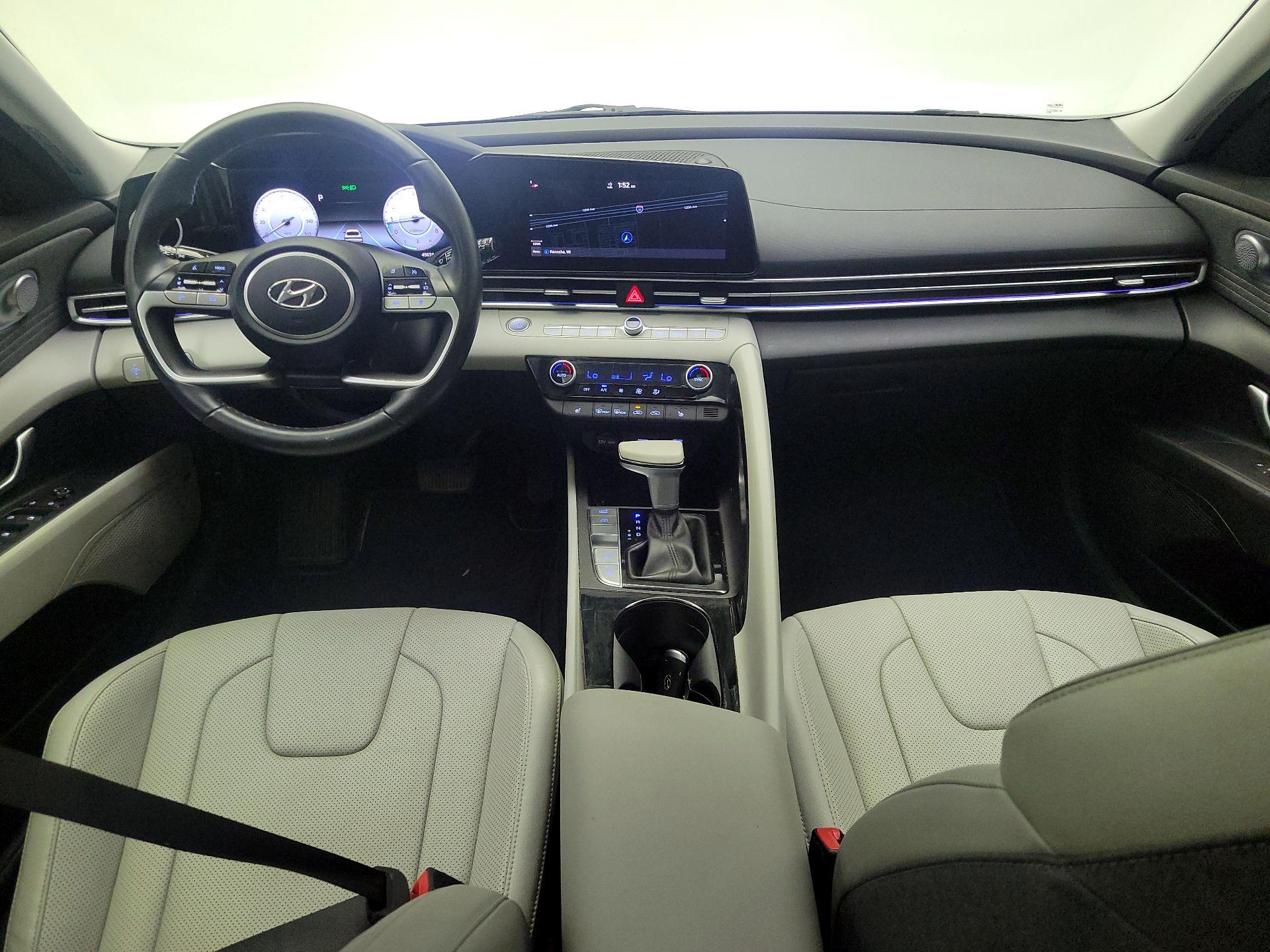 Thumbnail: 2022 Hyundai Elantra - 9