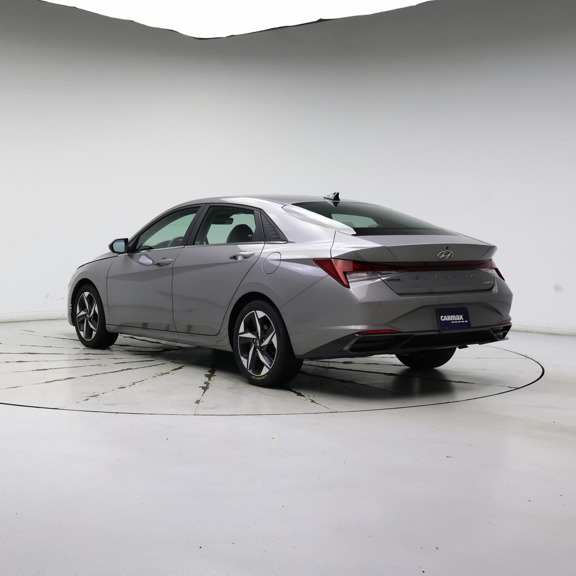 Thumbnail: 2022 Hyundai Elantra - 2