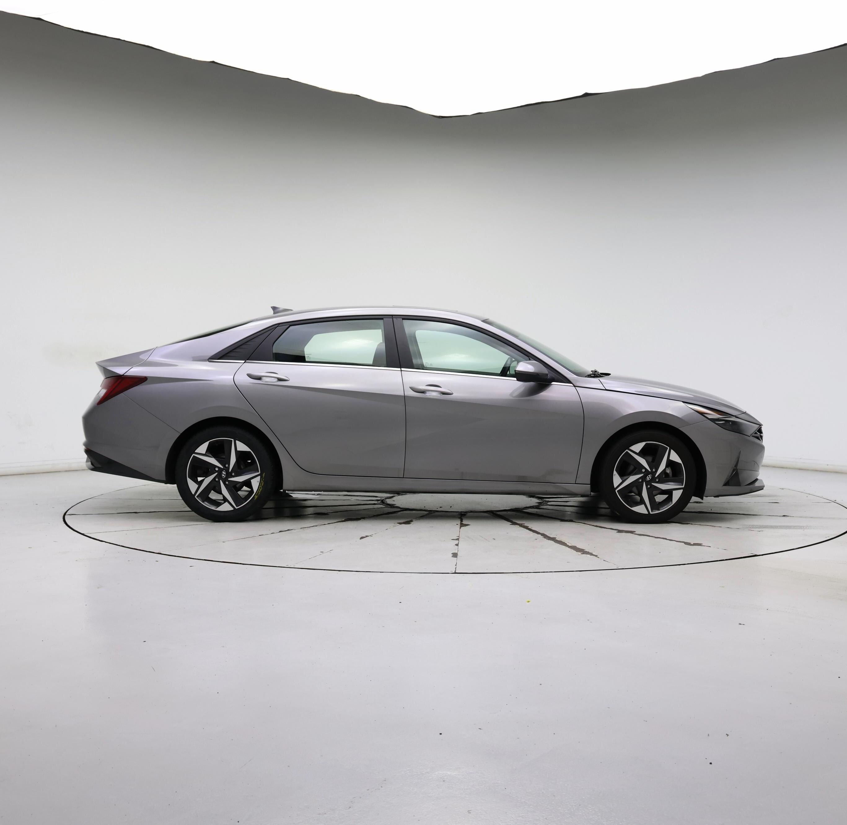 Thumbnail: 2022 Hyundai Elantra - 7