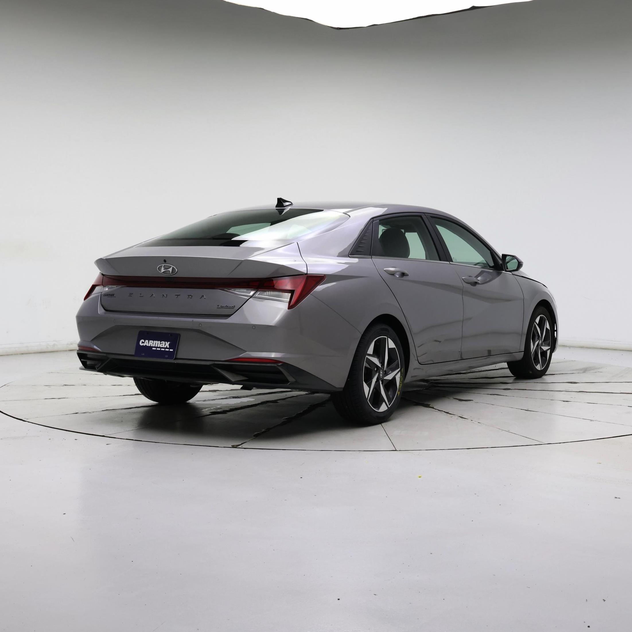 Thumbnail: 2022 Hyundai Elantra - 8