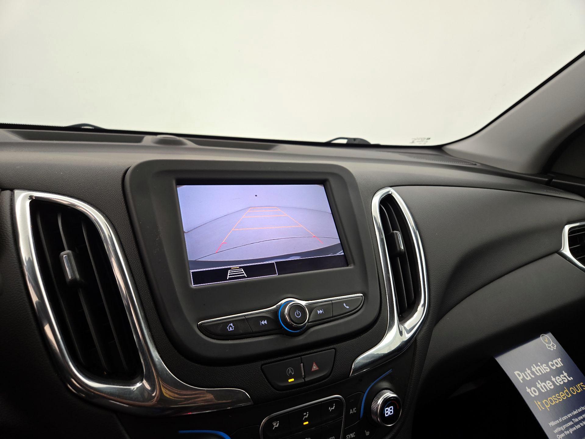 Thumbnail: 2022 Chevrolet Equinox - 15