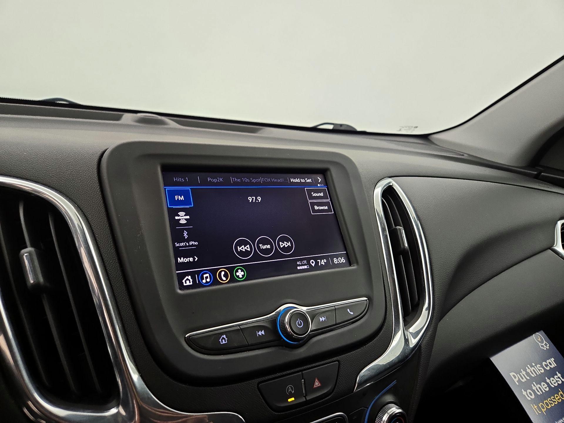 Thumbnail: 2022 Chevrolet Equinox - 16