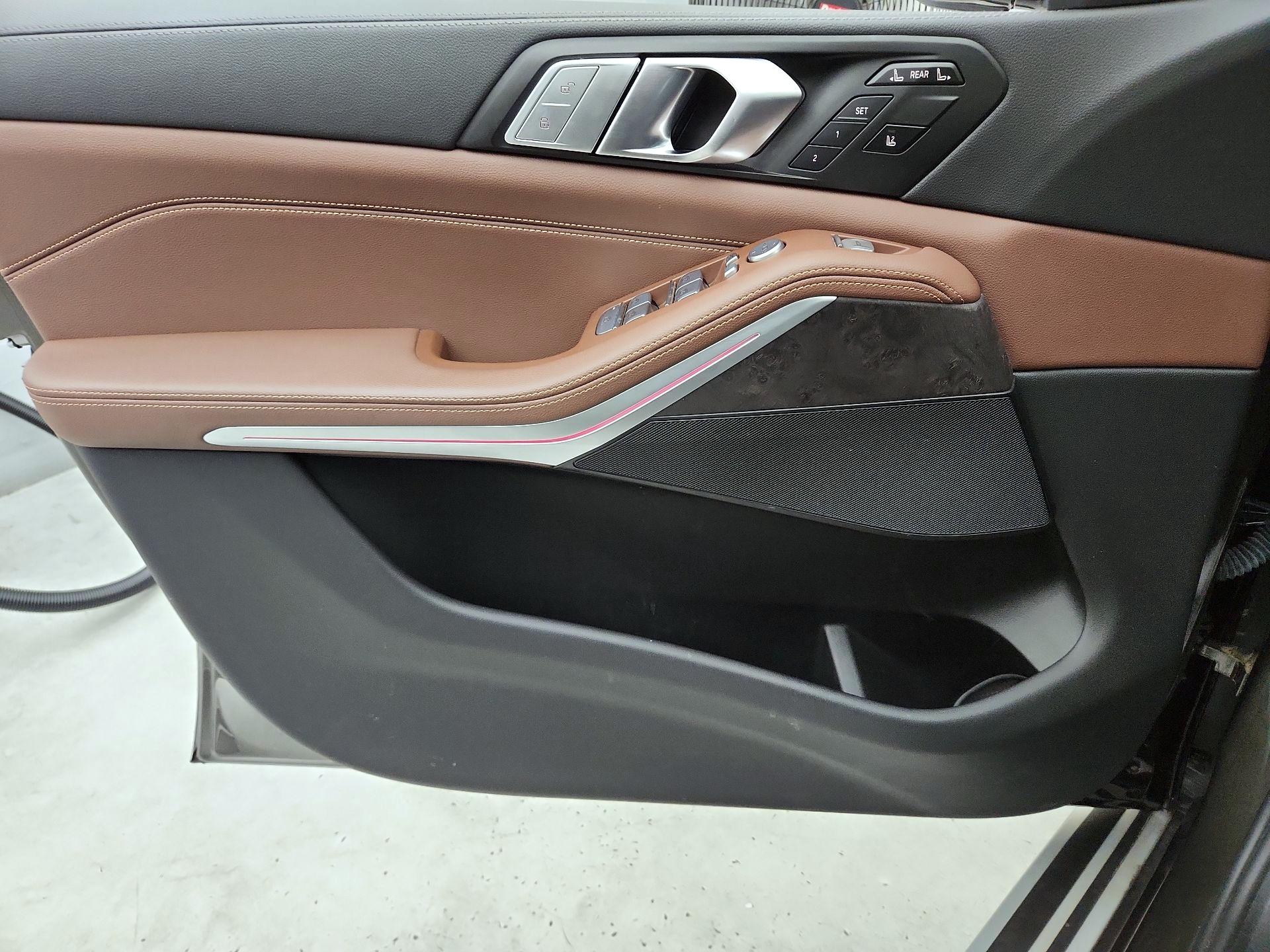 Thumbnail: 2022 BMW X7 - 12