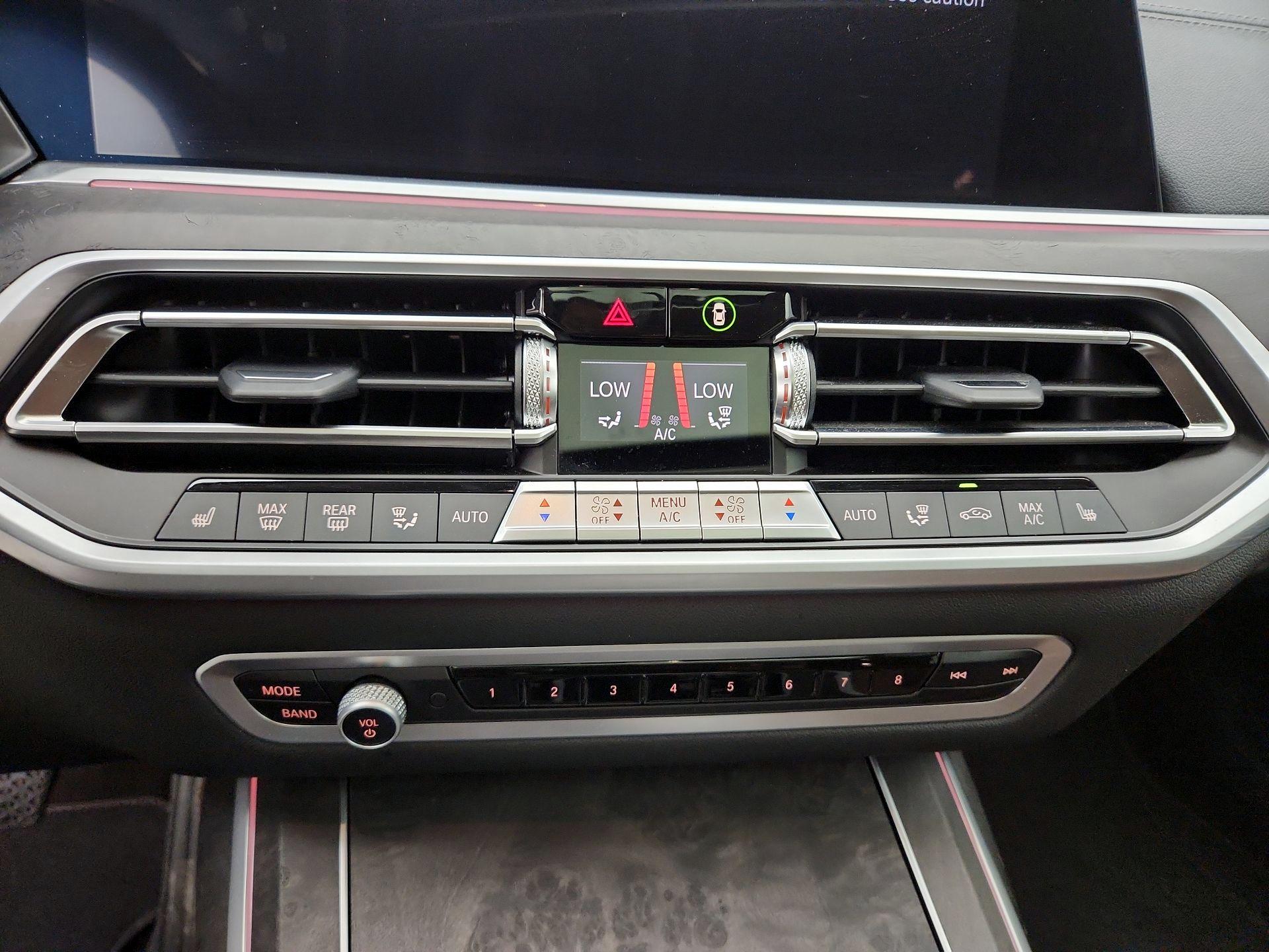 Thumbnail: 2022 BMW X7 - 17