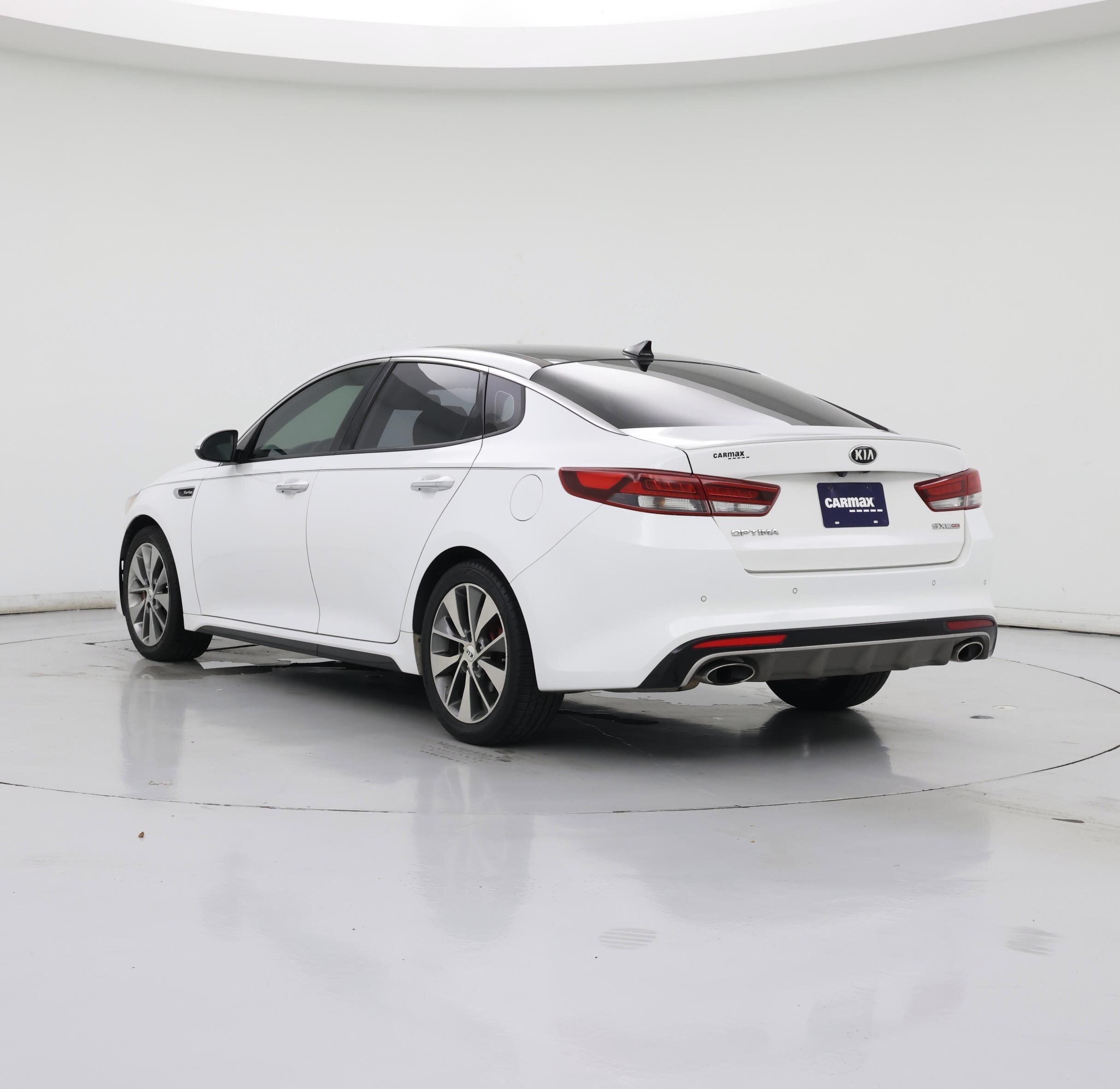 Thumbnail: 2016 Kia Optima - 2