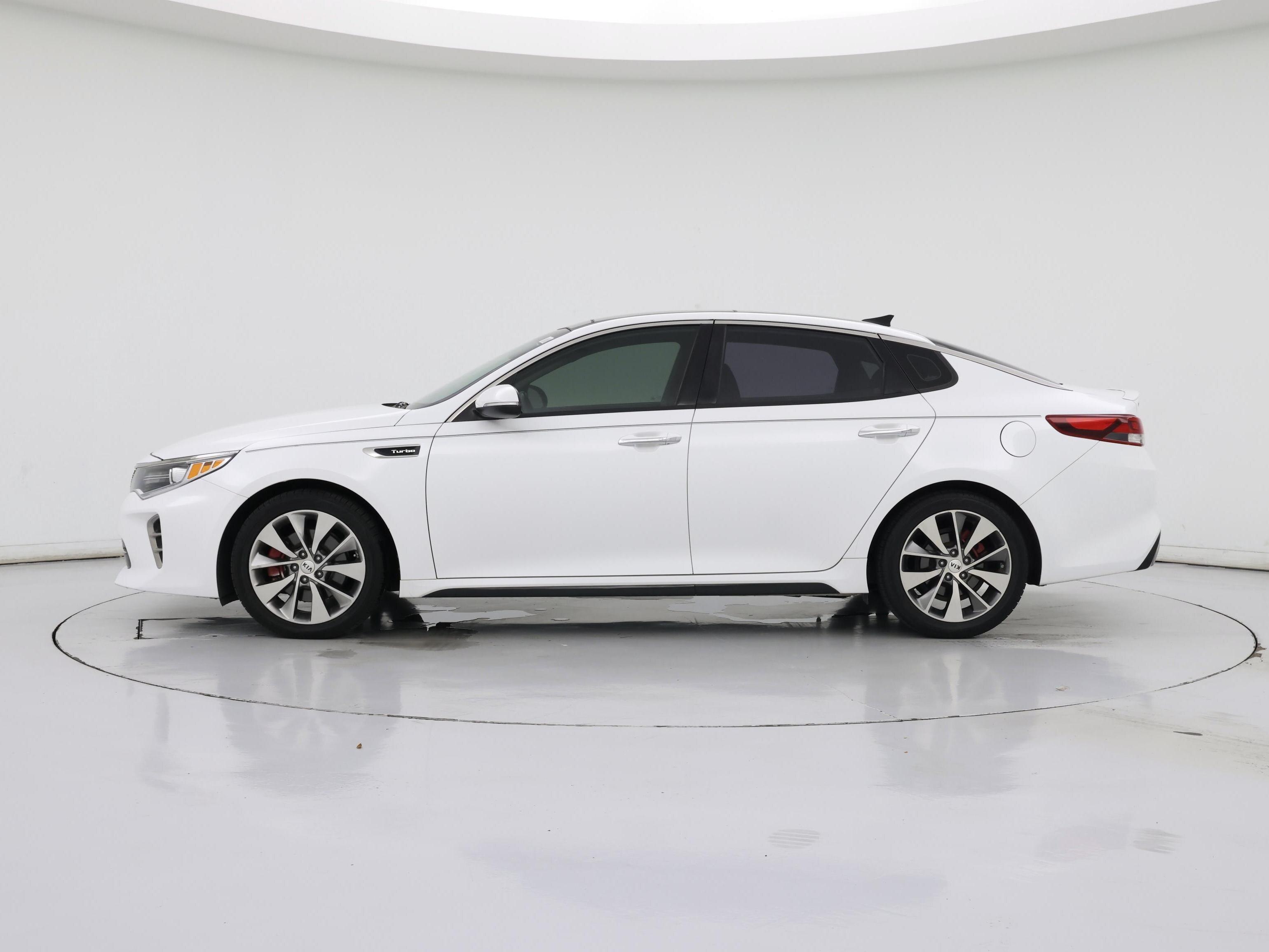 Thumbnail: 2016 Kia Optima - 3