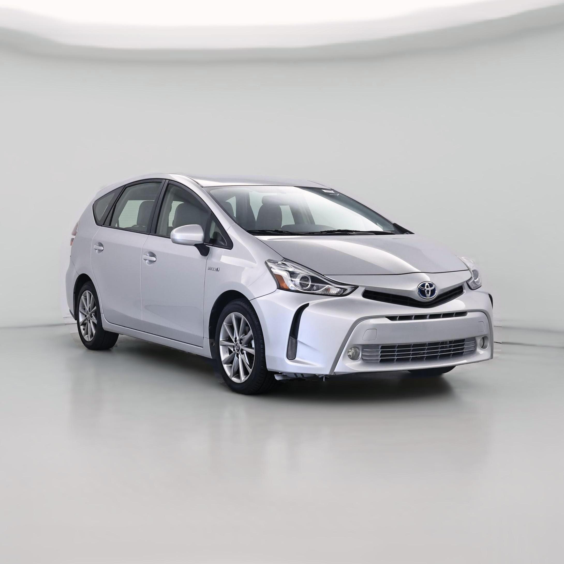 Thumbnail: 2015 Toyota Prius v - 1