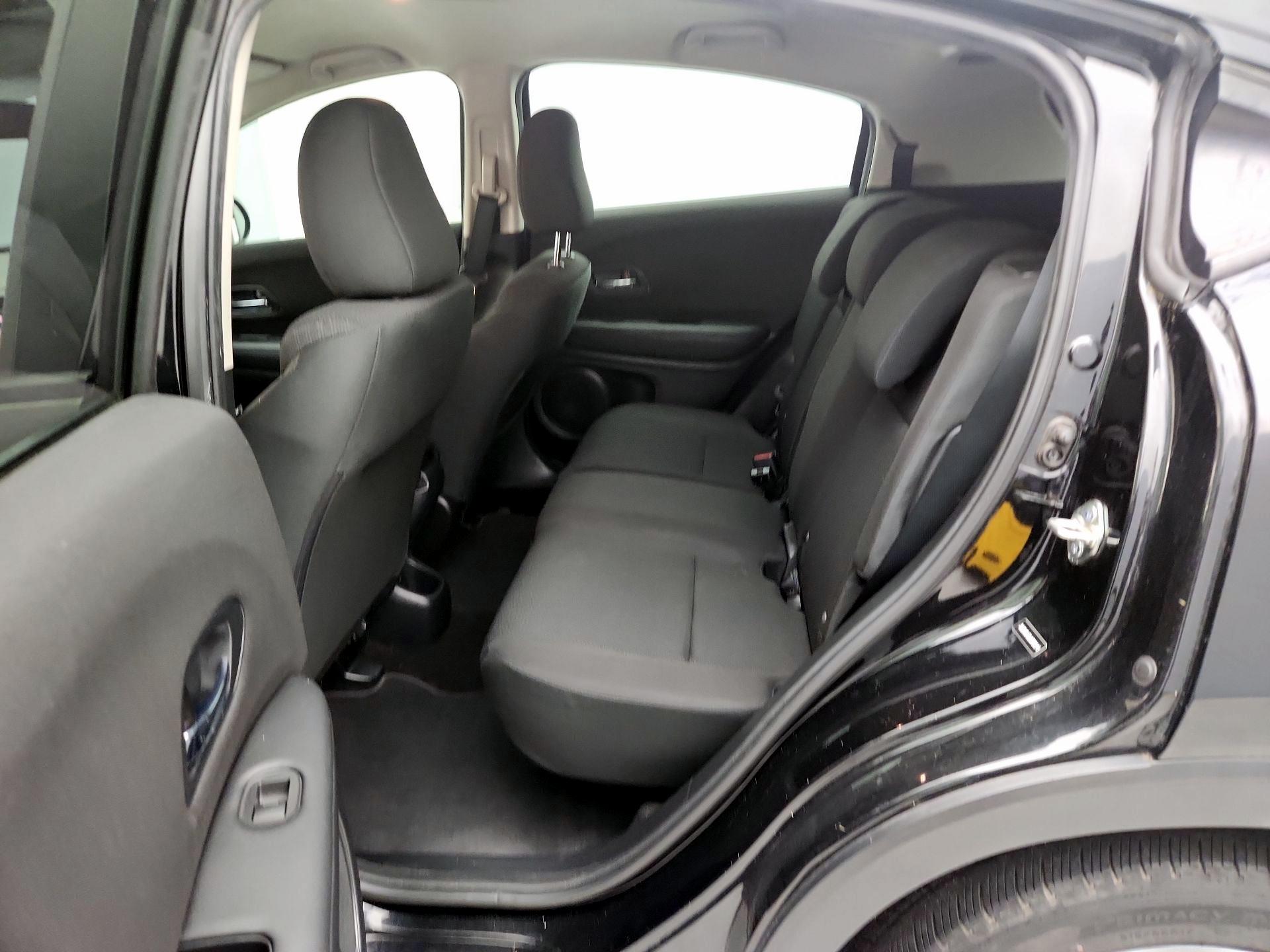 Thumbnail: 2018 Honda HR-V - 19
