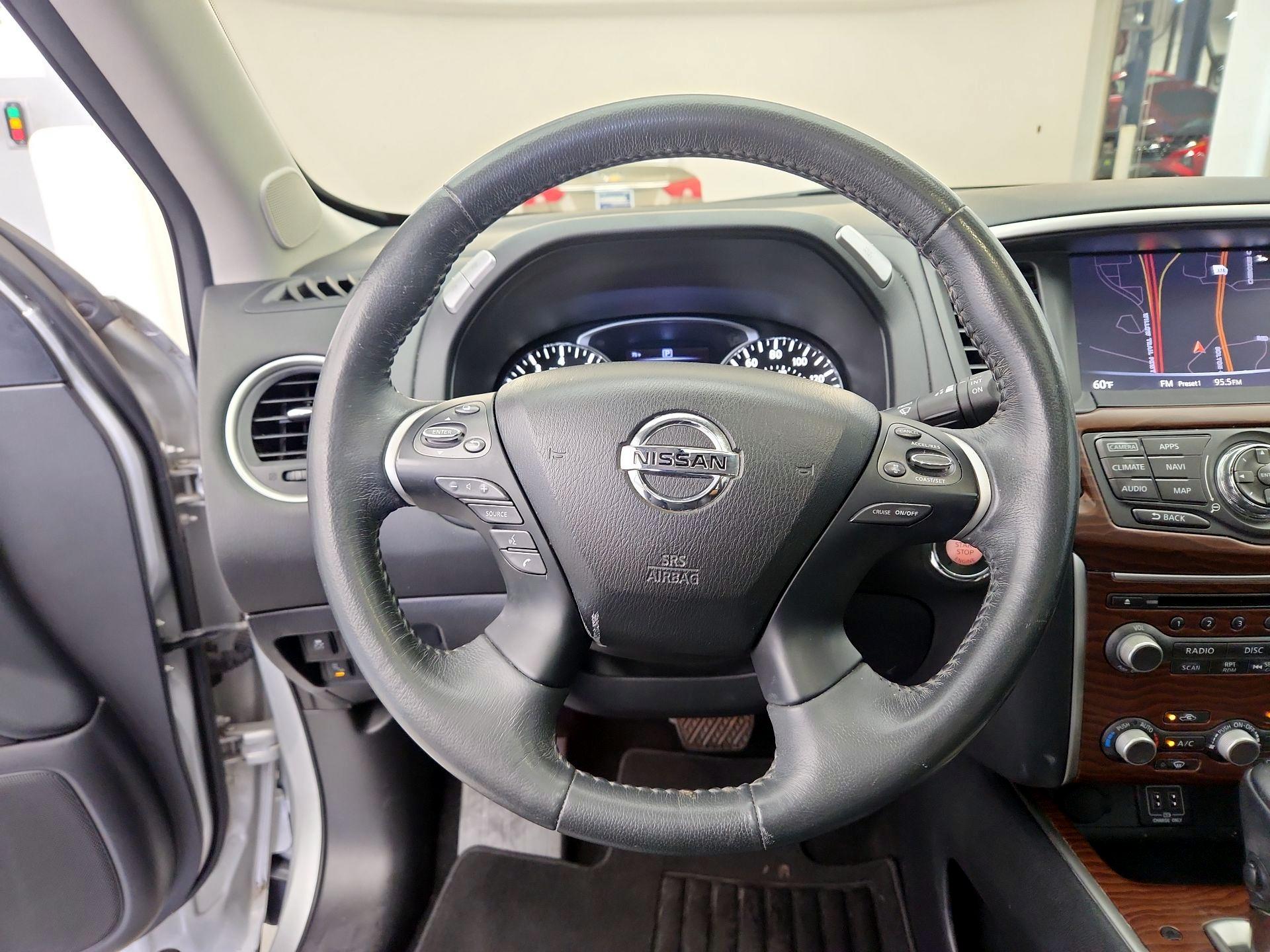 Thumbnail: 2018 Nissan Pathfinder - 10