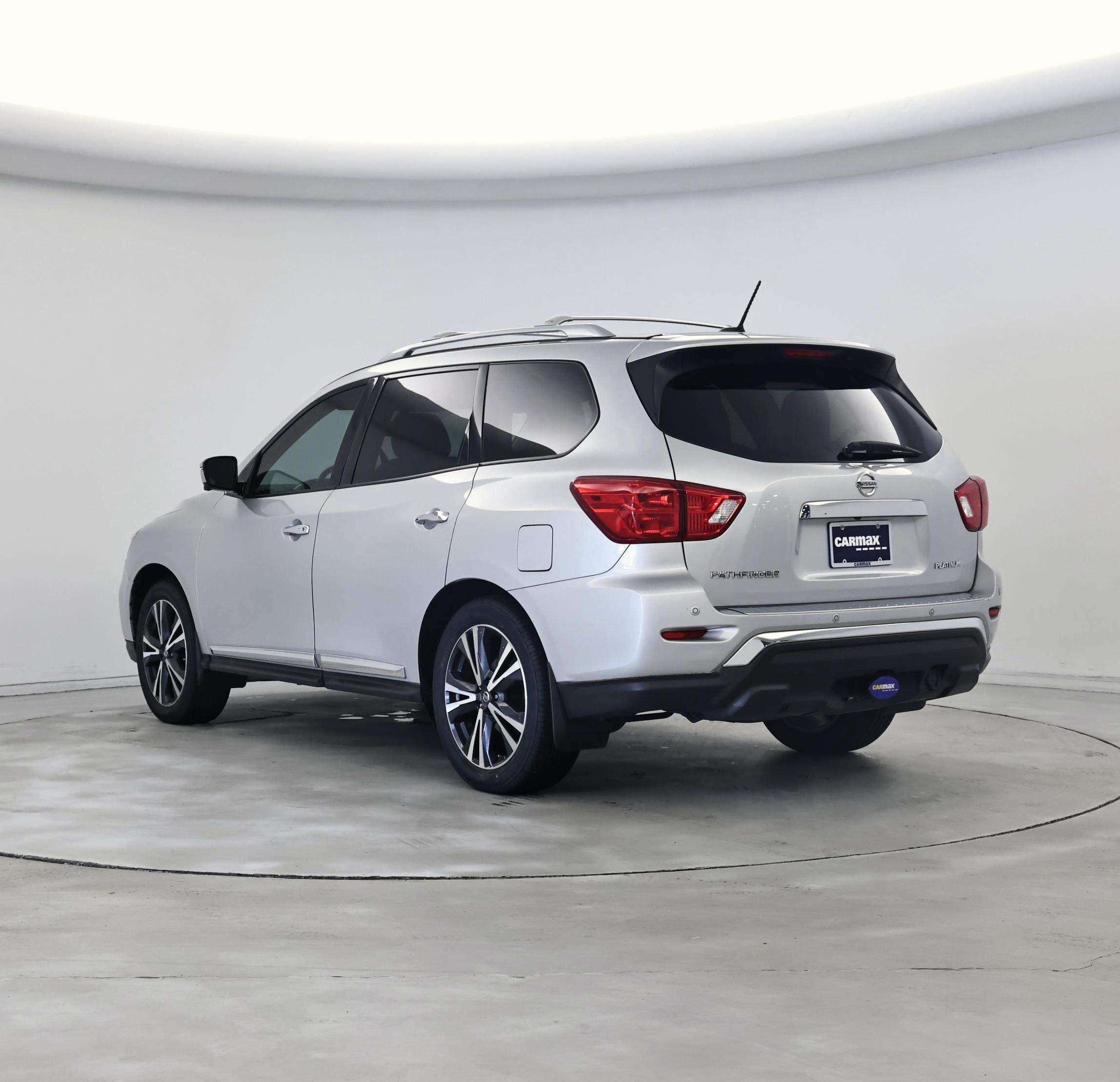 Thumbnail: 2018 Nissan Pathfinder - 2