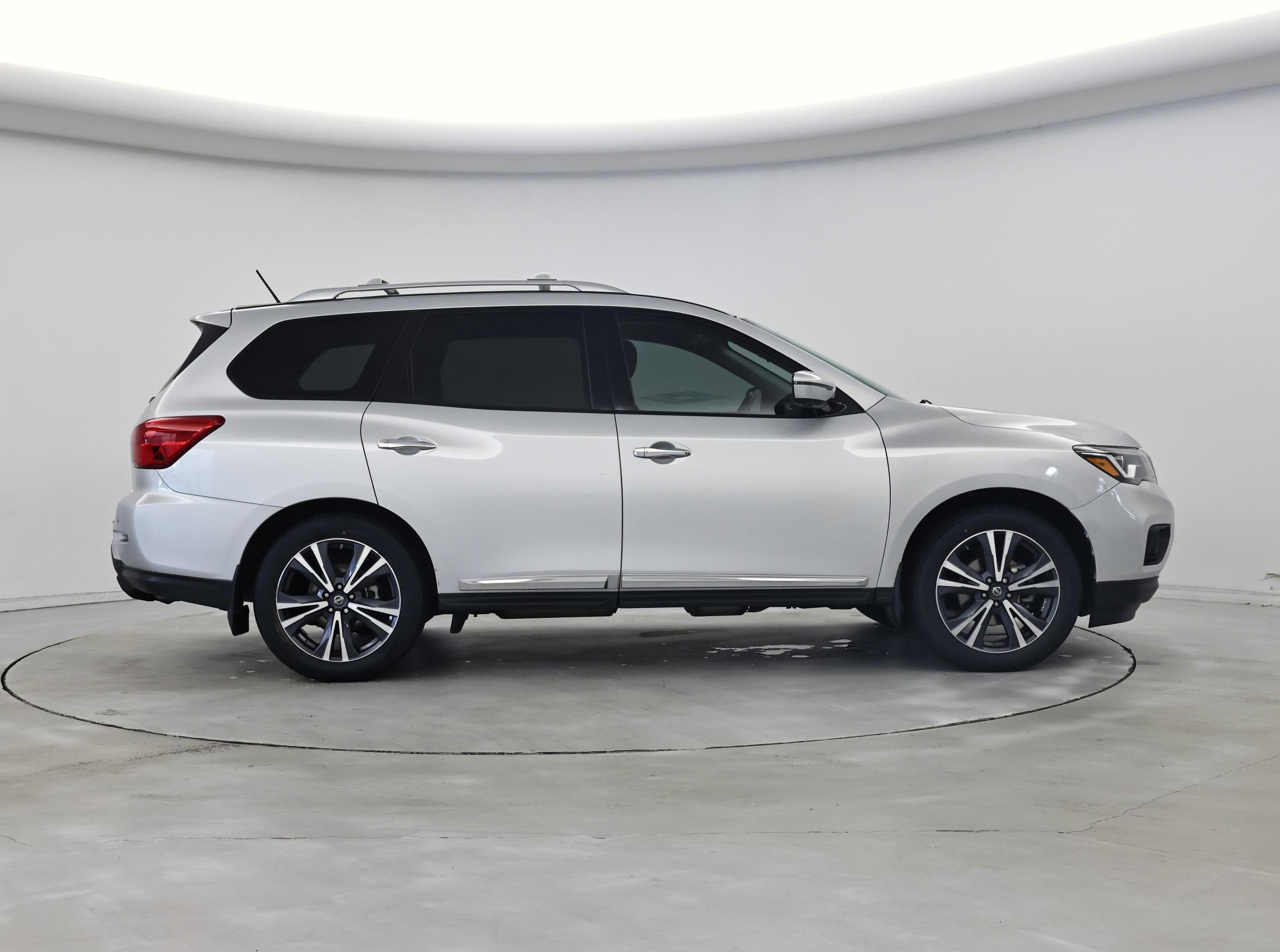 Thumbnail: 2018 Nissan Pathfinder - 7