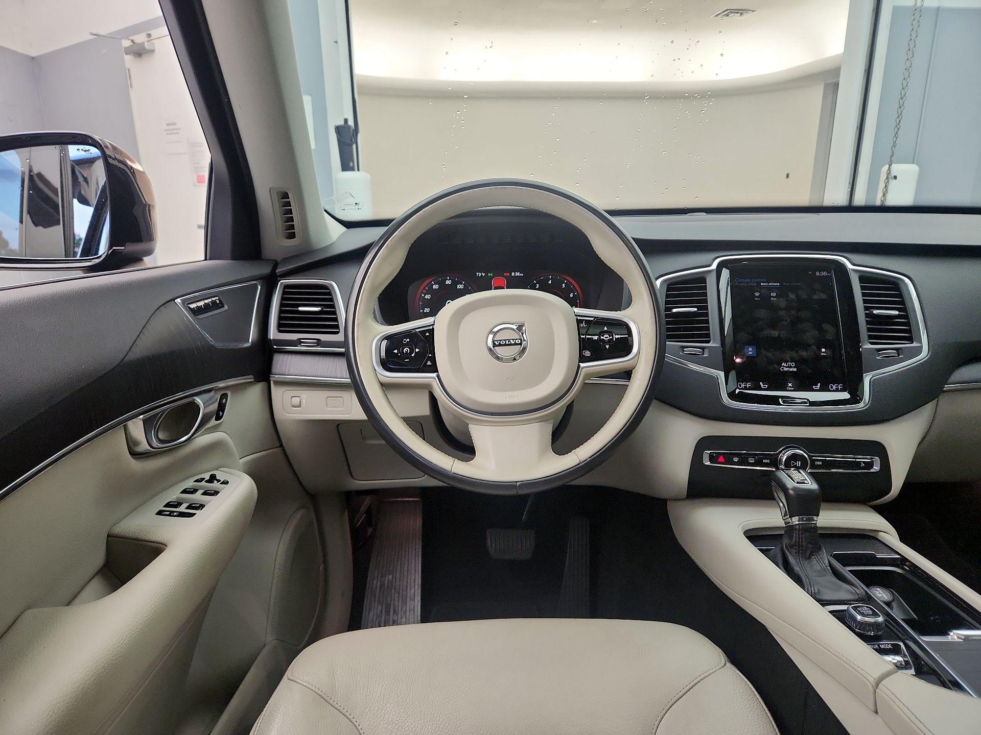 Thumbnail: 2020 Volvo XC90 - 10