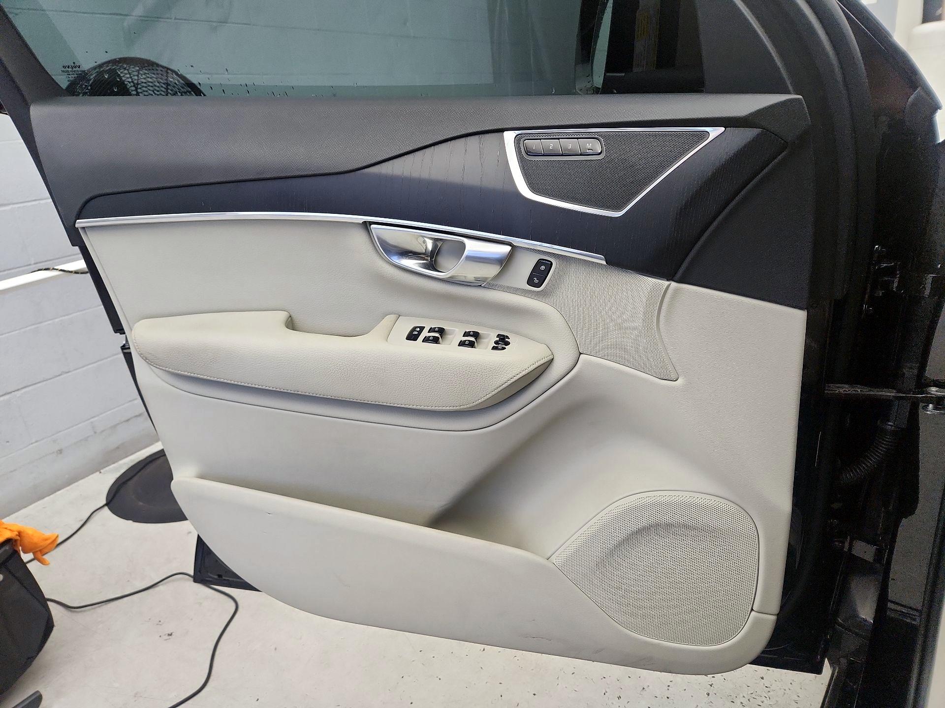 Thumbnail: 2020 Volvo XC90 - 12