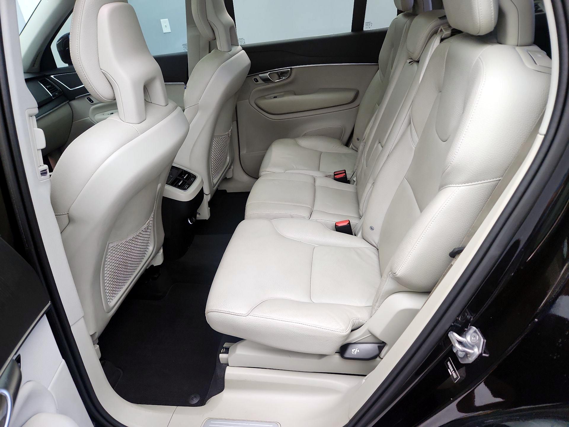 Thumbnail: 2020 Volvo XC90 - 20