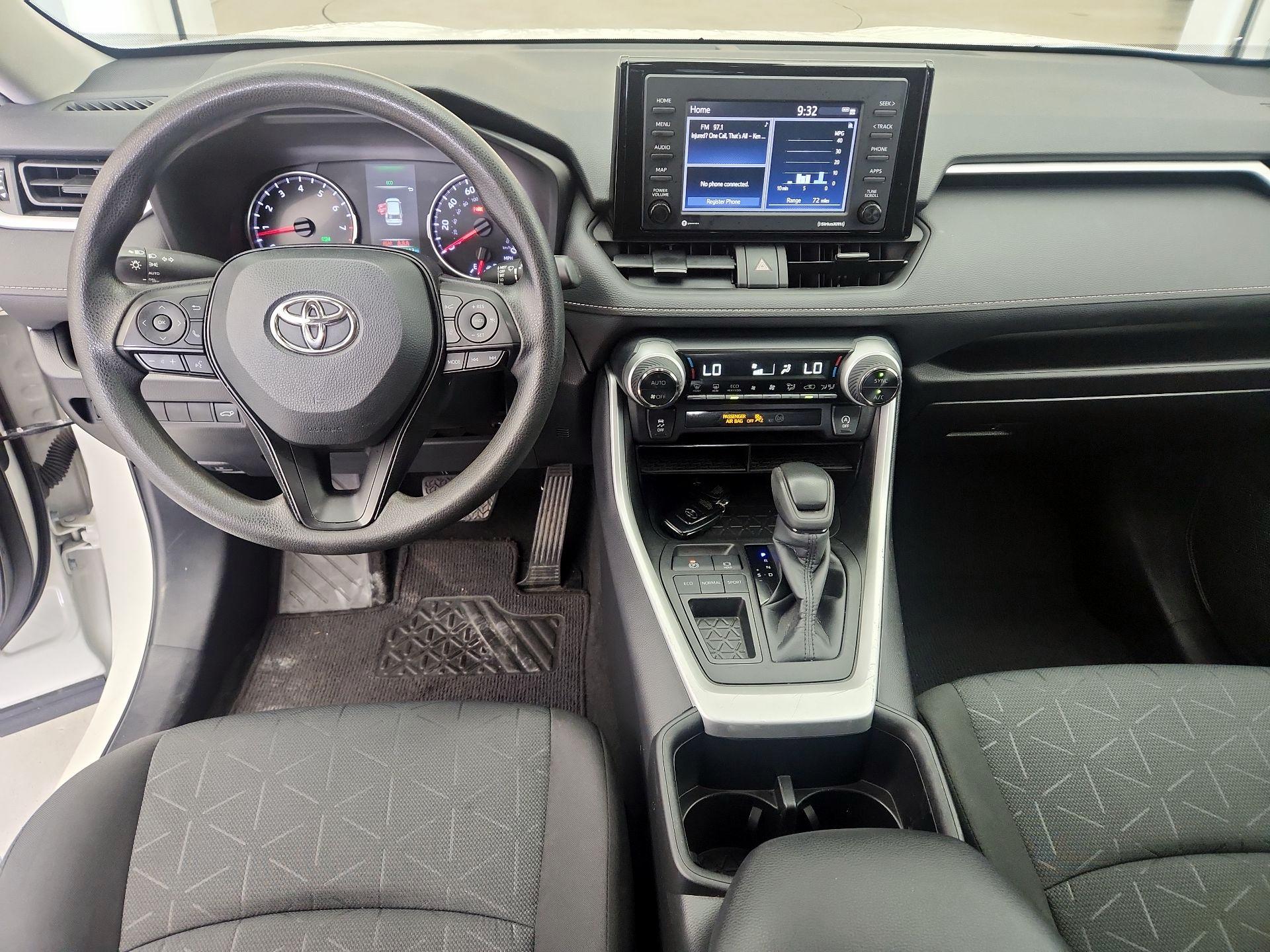 Thumbnail: 2022 Toyota RAV4 - 9