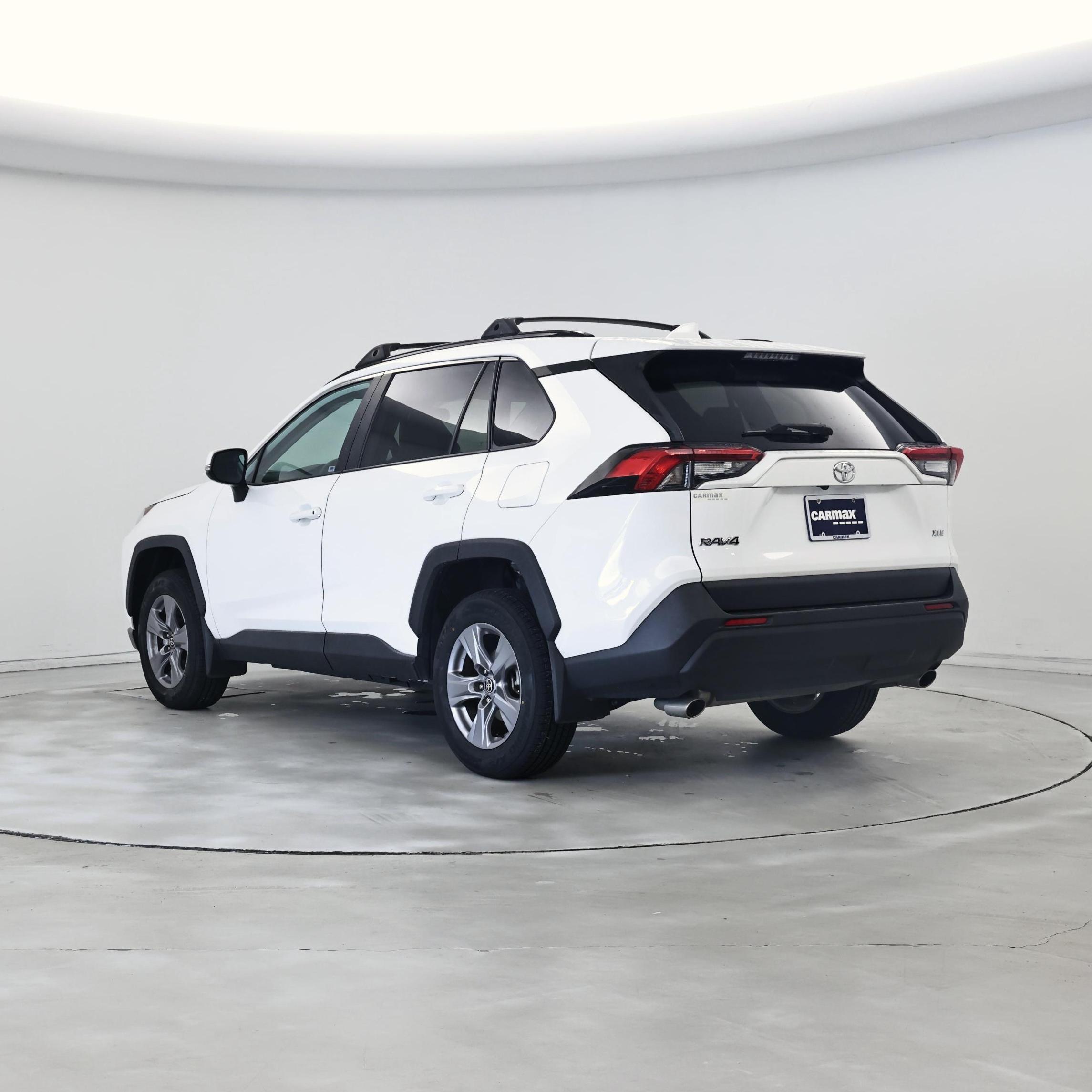 Thumbnail: 2022 Toyota RAV4 - 2