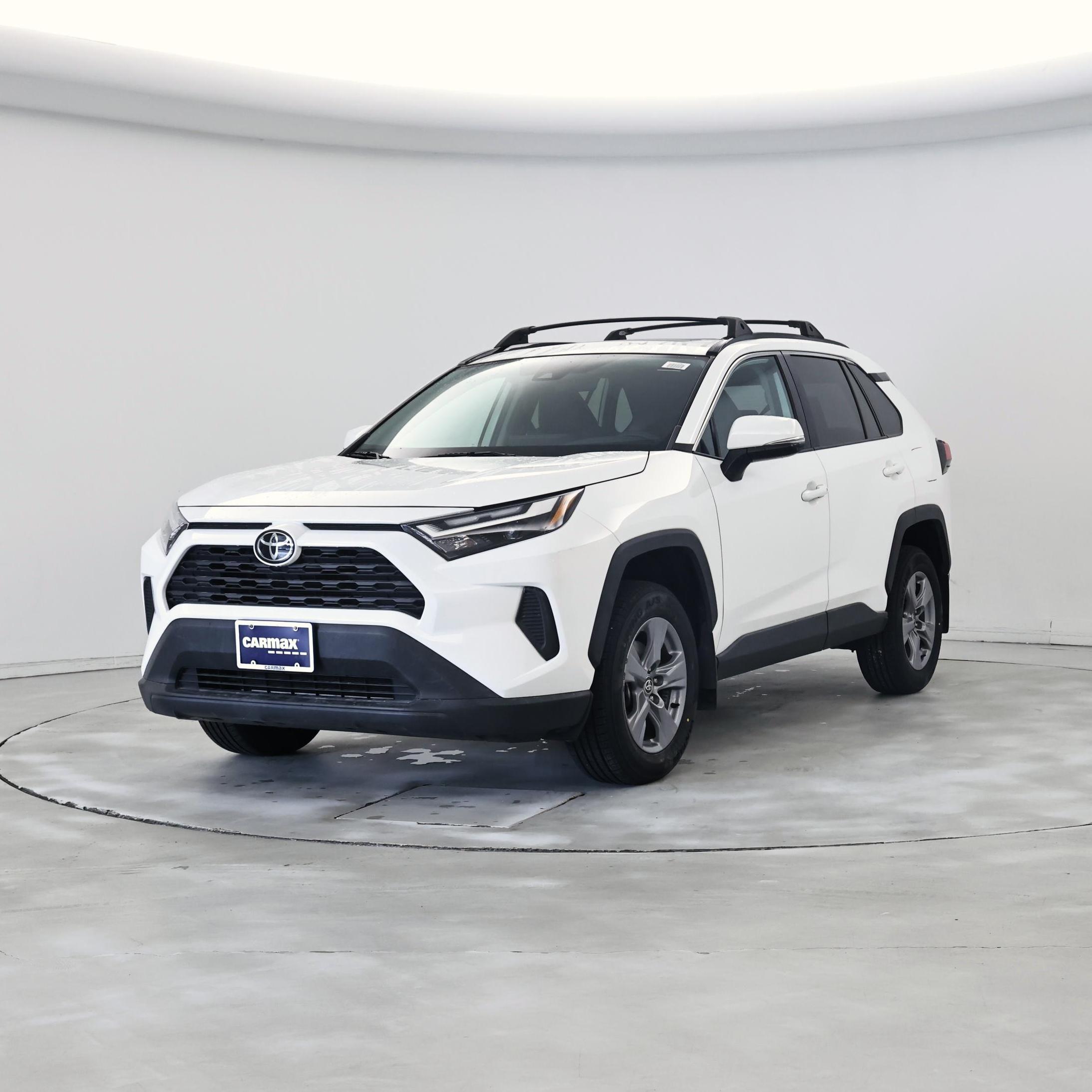 Thumbnail: 2022 Toyota RAV4 - 4