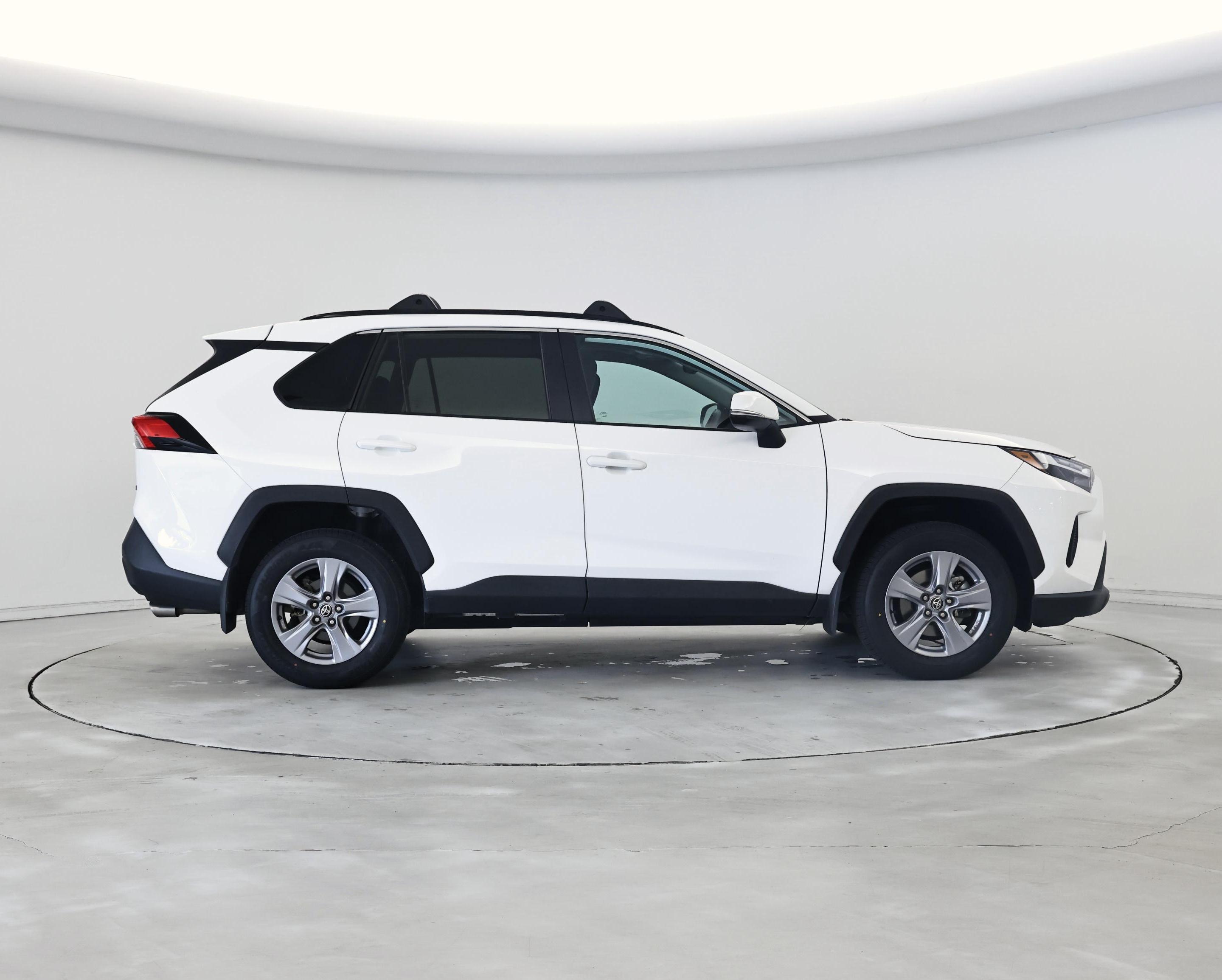 Thumbnail: 2022 Toyota RAV4 - 7
