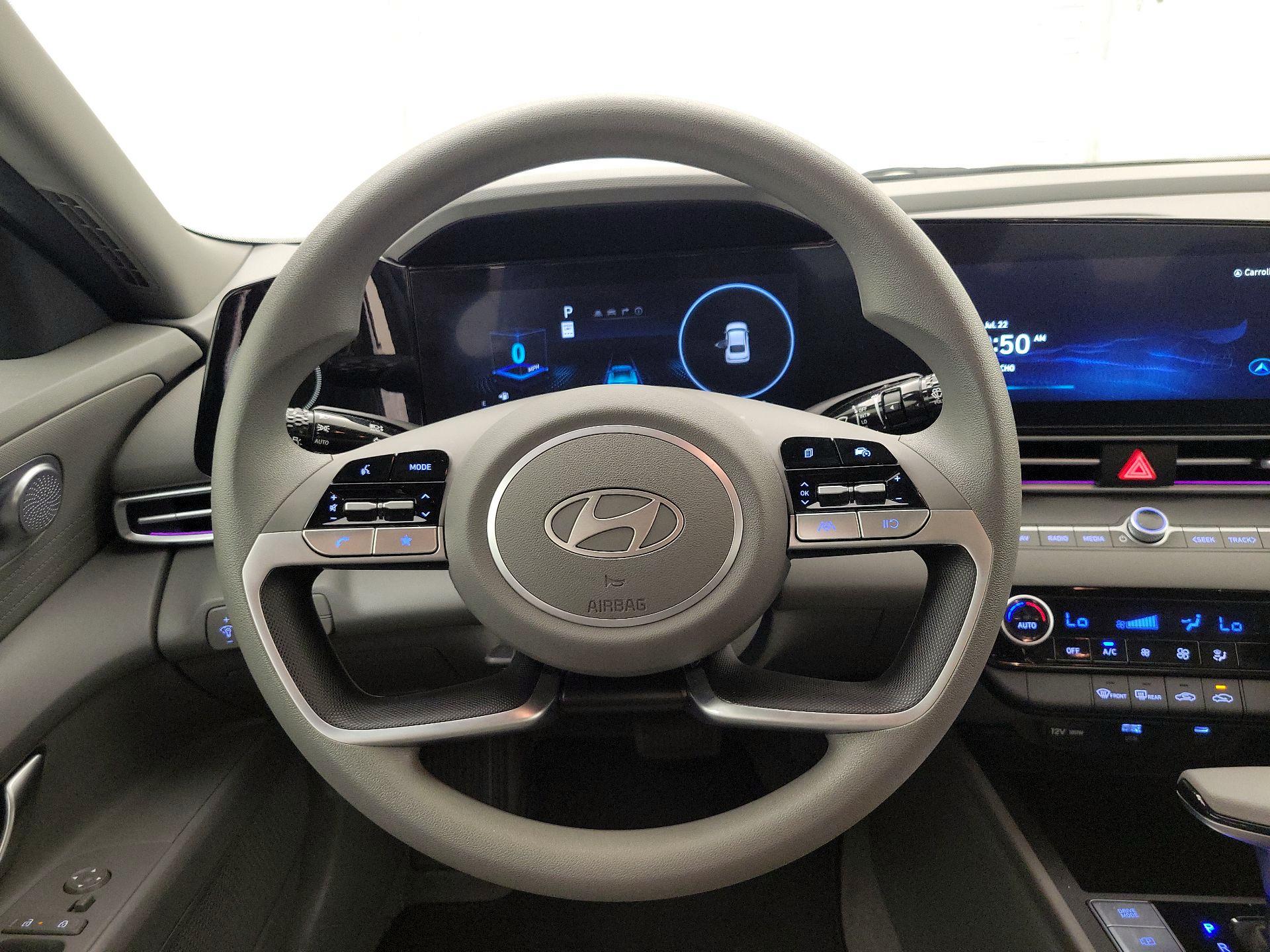 Thumbnail: 2024 Hyundai Elantra - 10