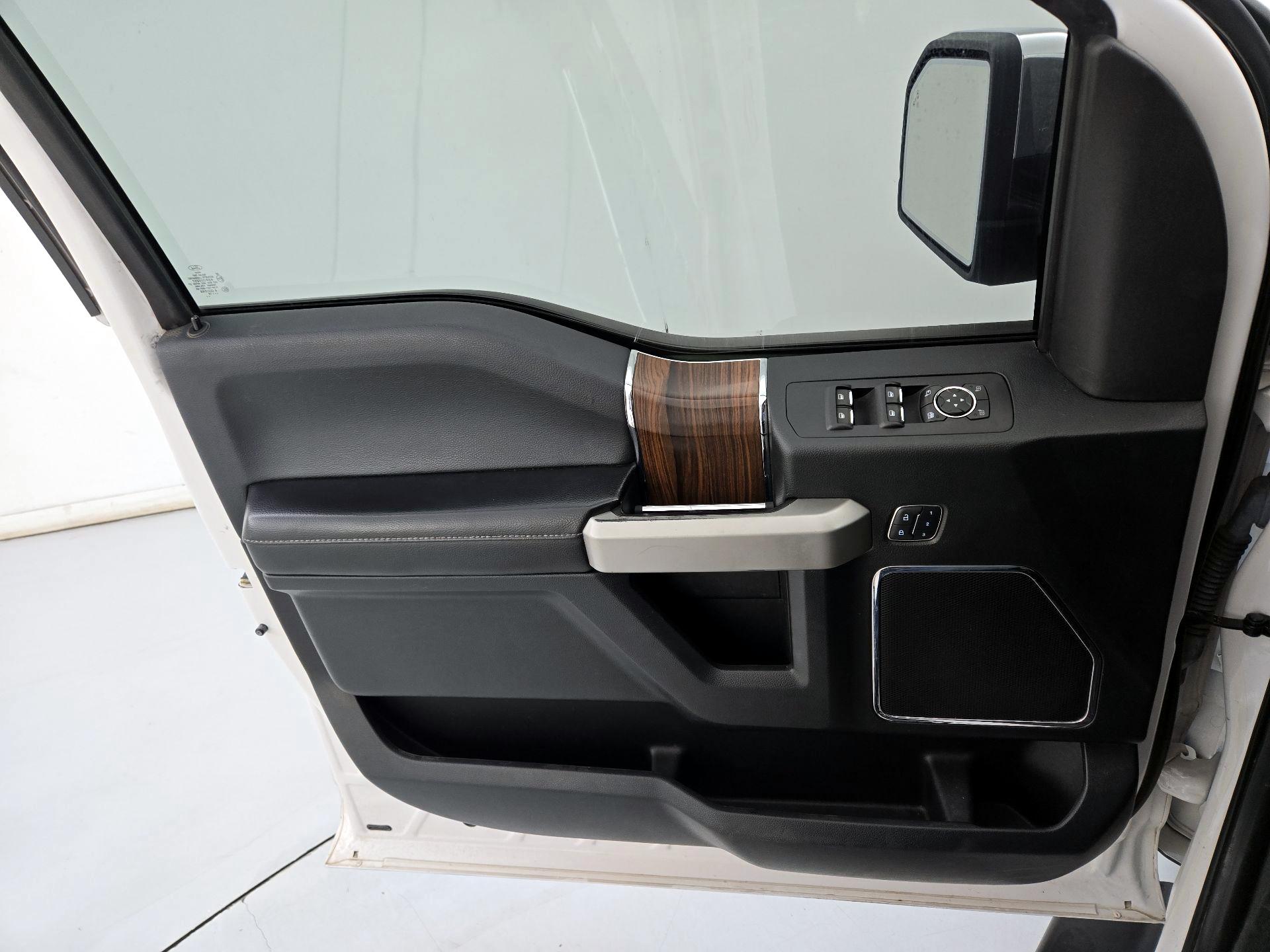 Thumbnail: 2016 Ford F-150 - 12