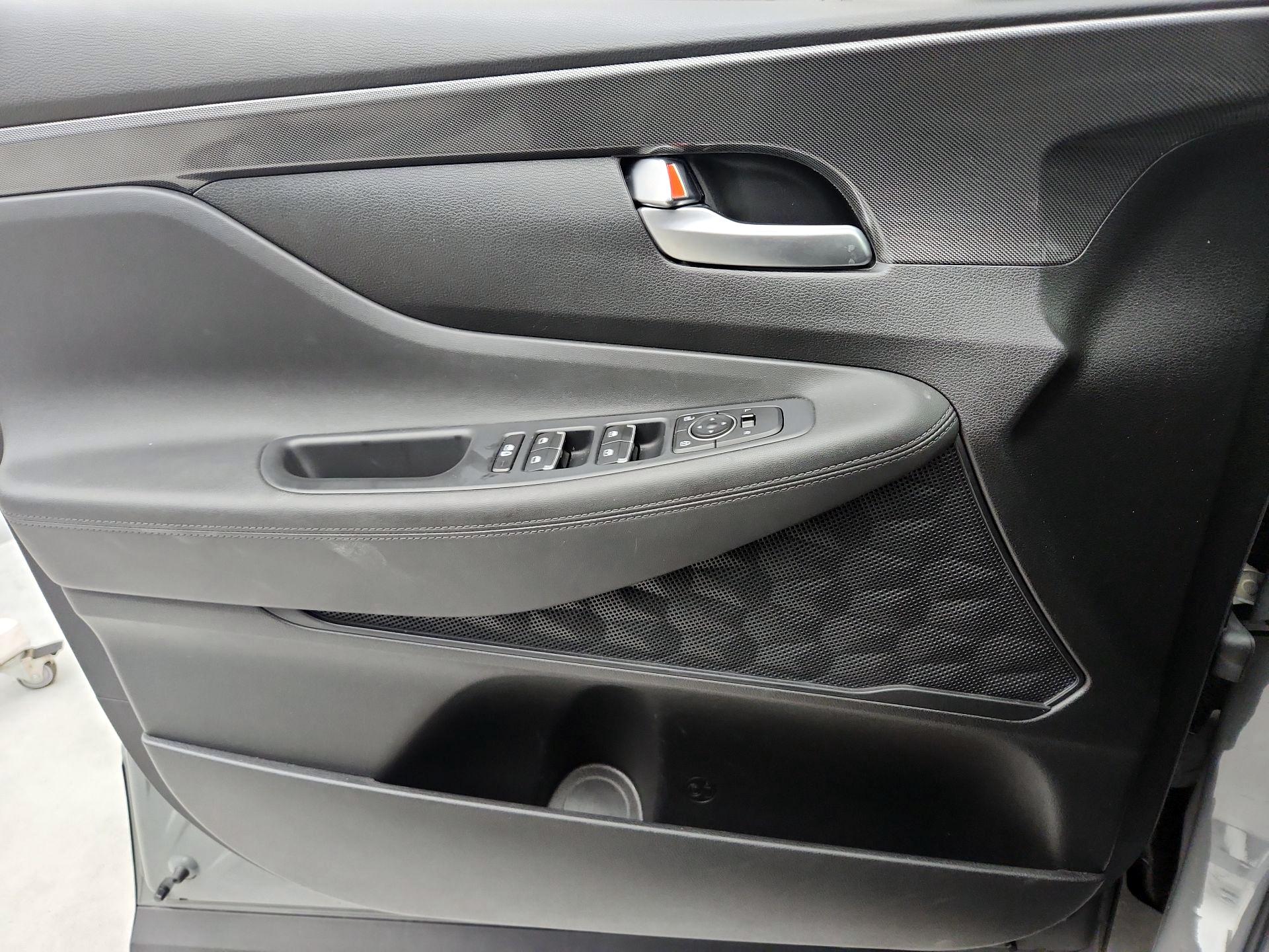 Thumbnail: 2023 Hyundai Santa Fe - 12