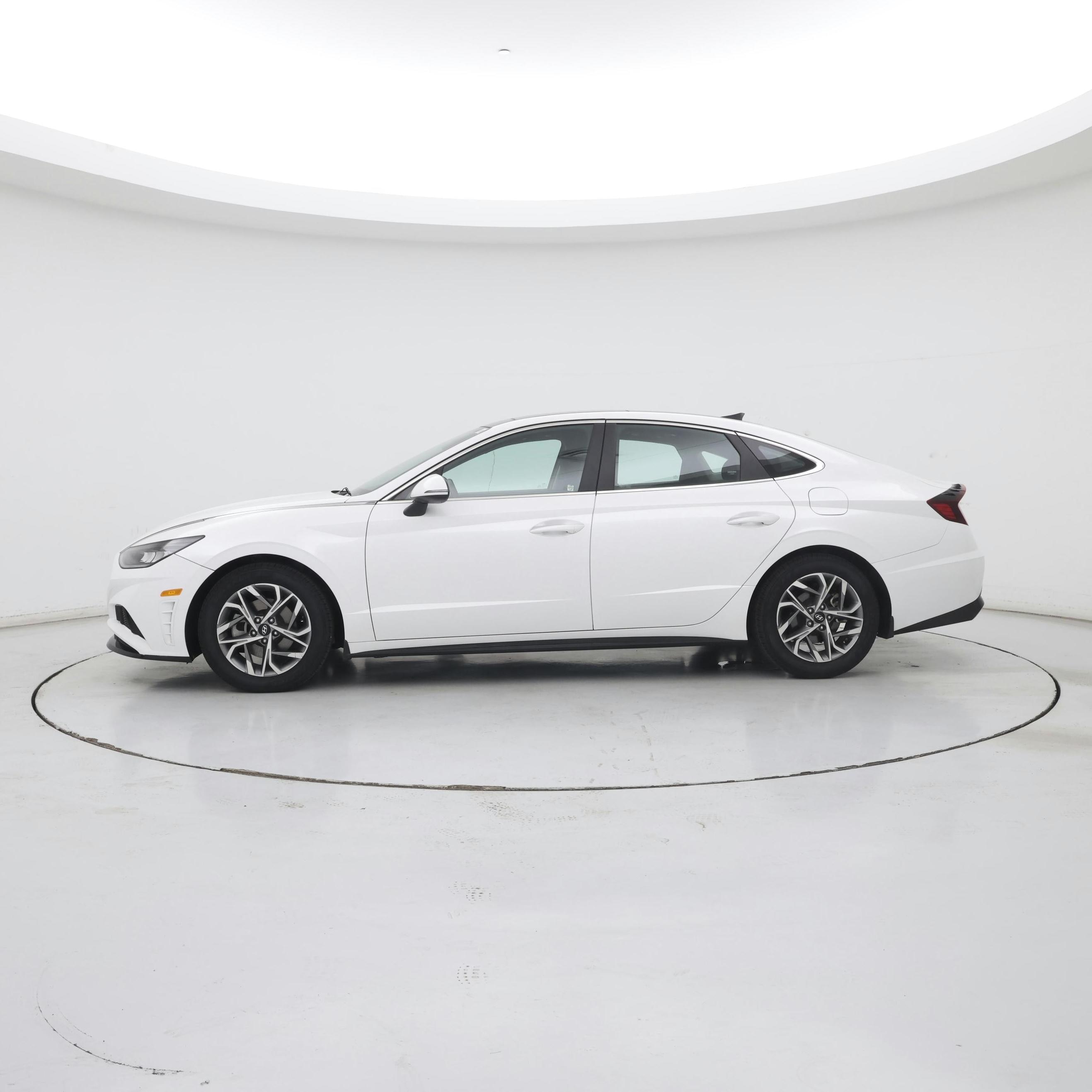 Thumbnail: 2022 Hyundai Sonata - 3