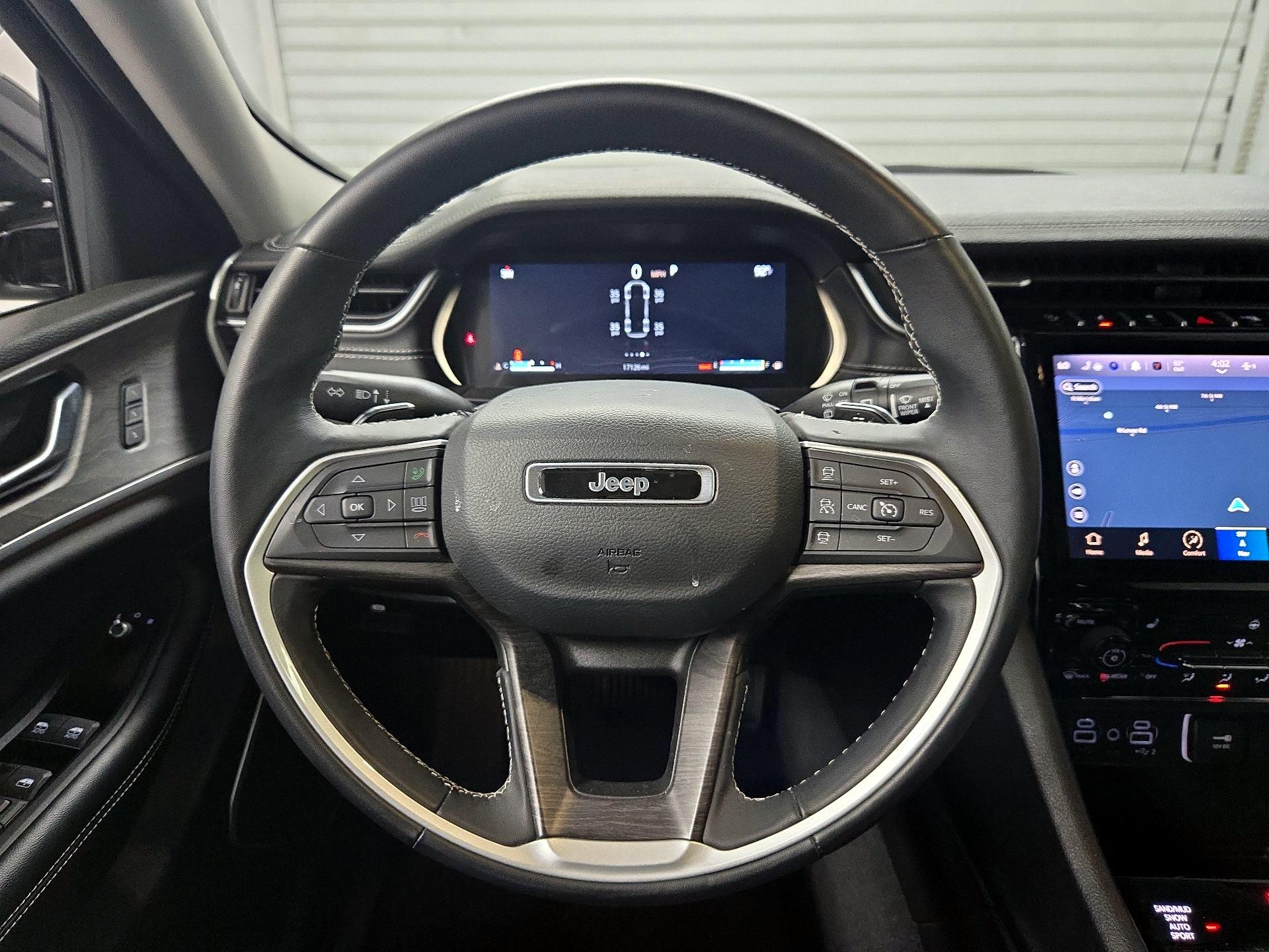 Thumbnail: 2022 Jeep Grand Cherokee - 10