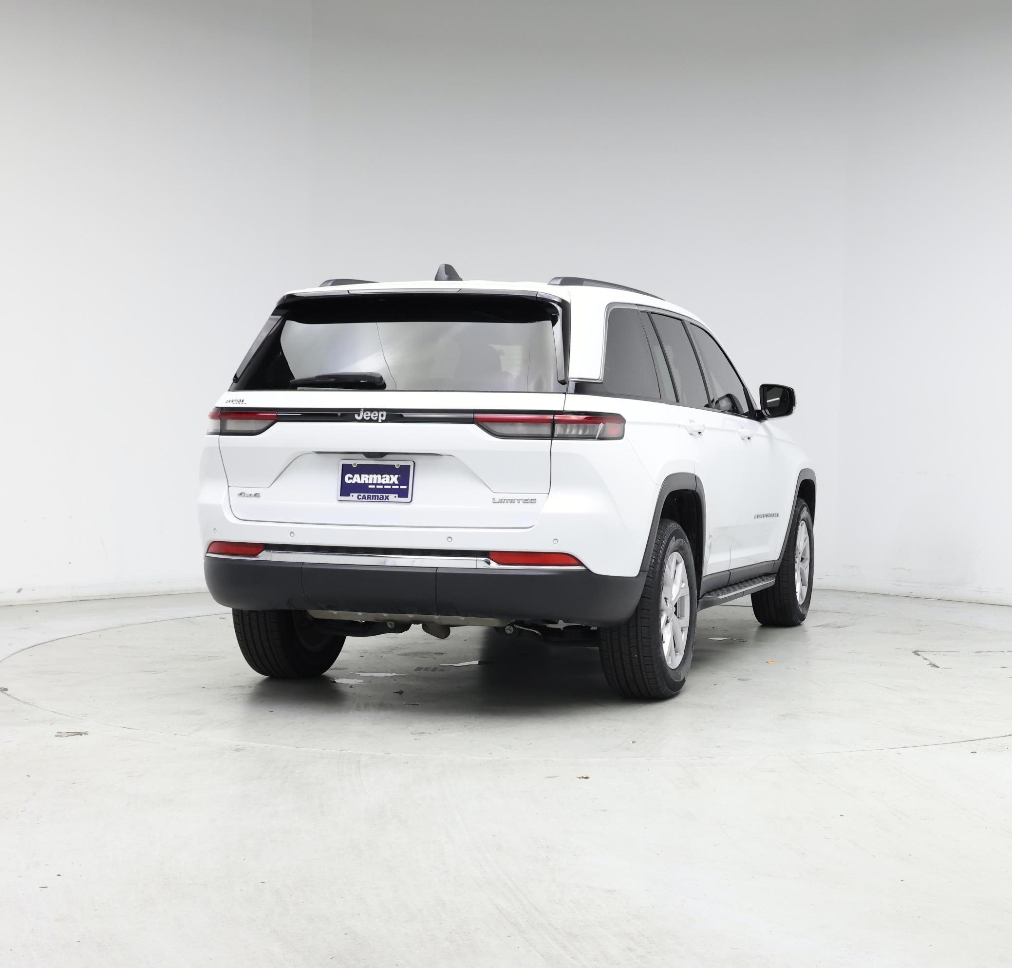 Thumbnail: 2022 Jeep Grand Cherokee - 8