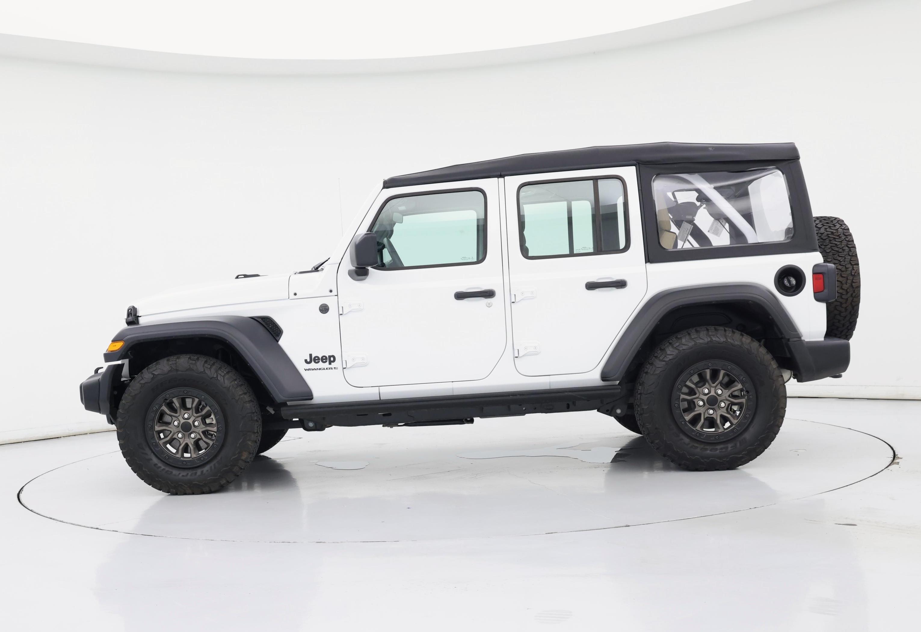 Thumbnail: 2023 Jeep Wrangler - 3